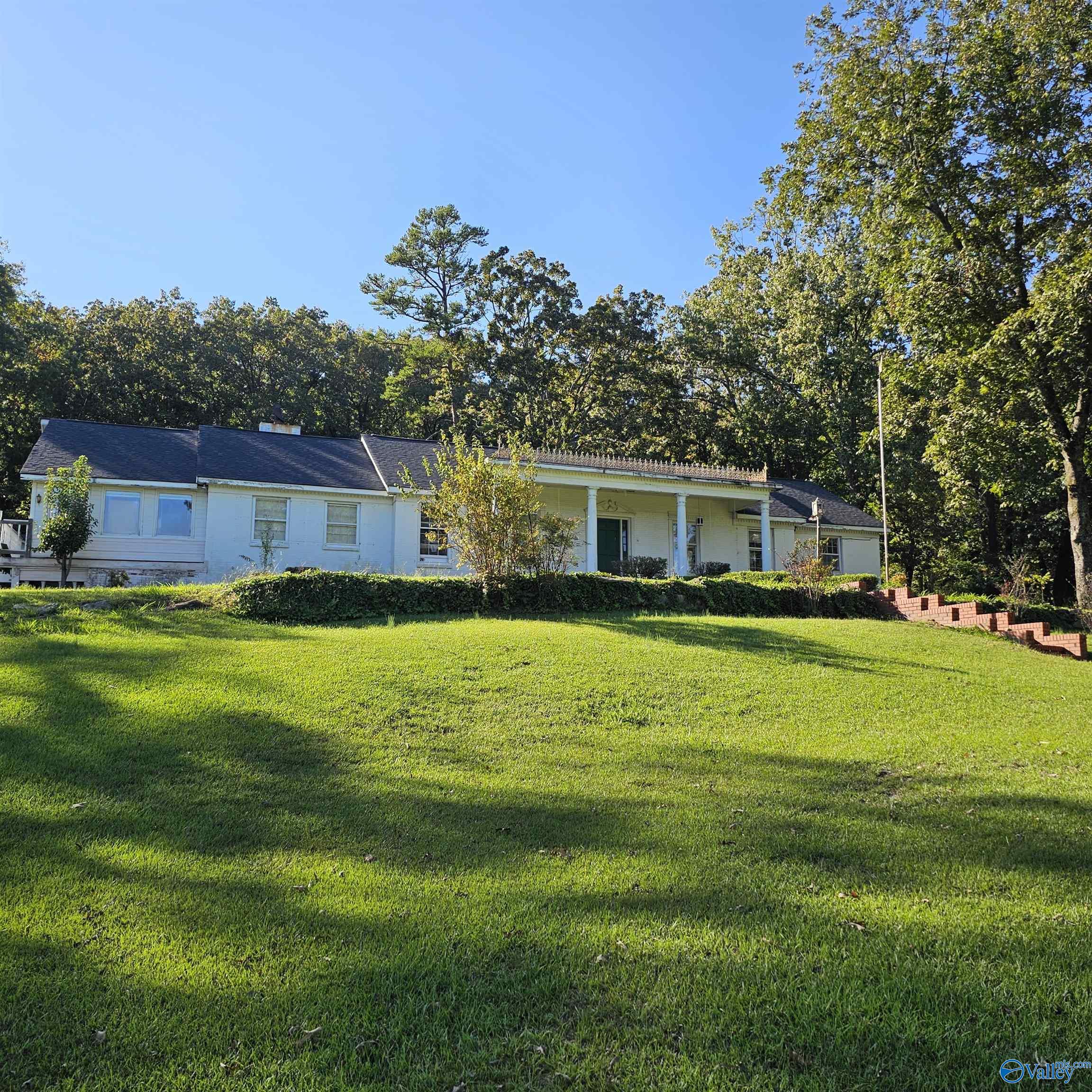 138 N Greenway Drive, Trinity, Alabama image 2