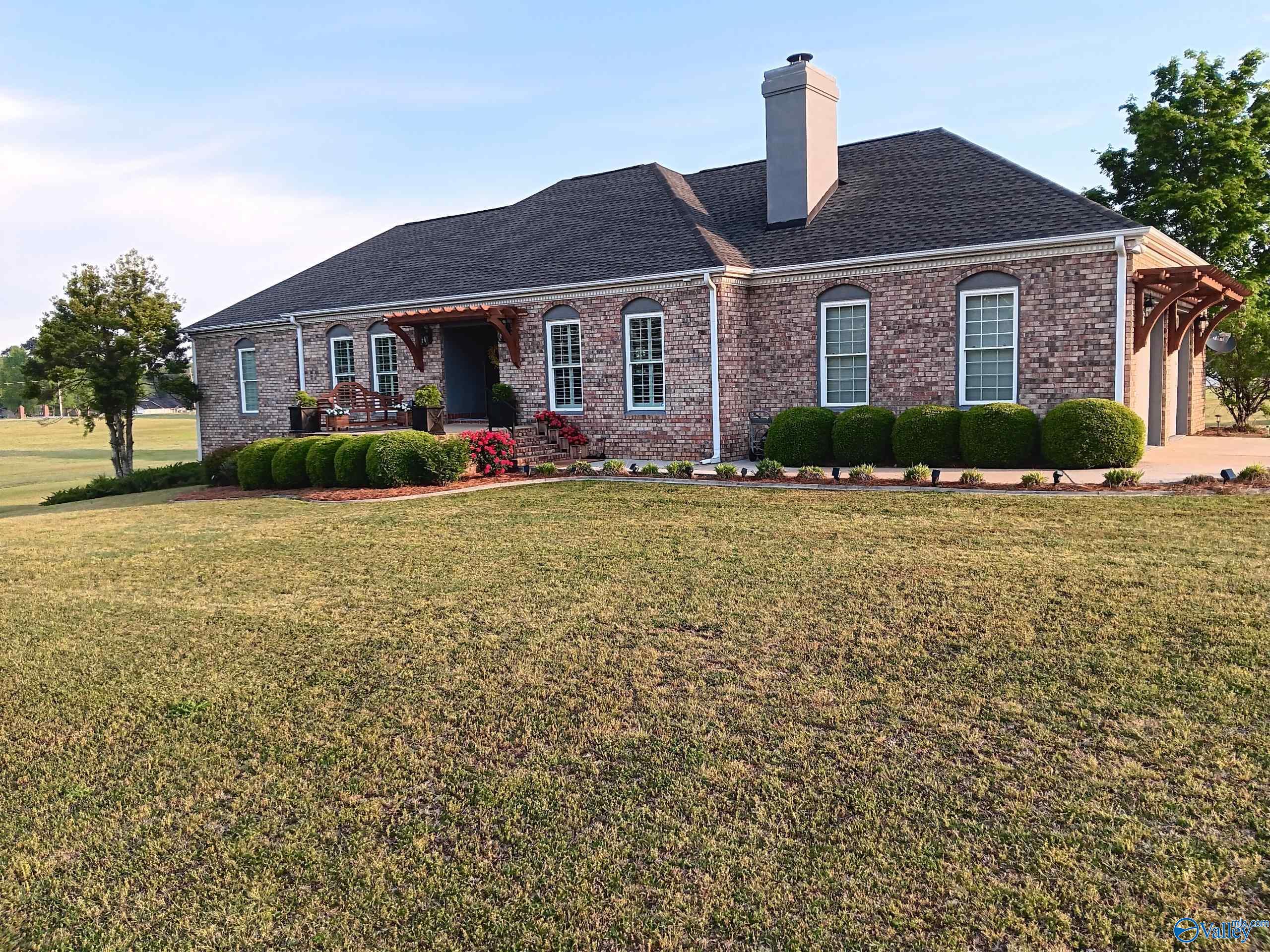 105 Bayview Lane, Centre, Alabama image 1