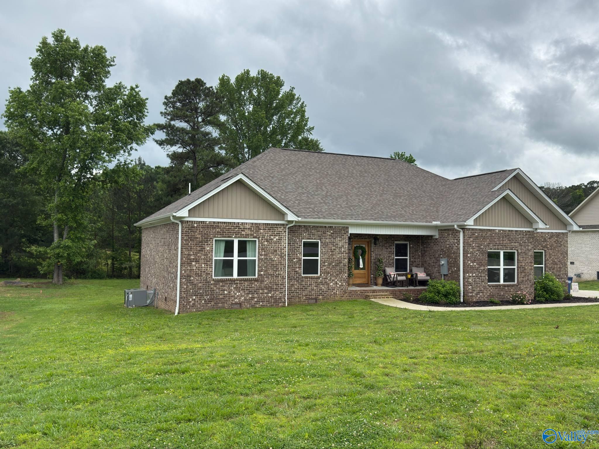 631 Crestman Dr, Arab, Alabama image 6