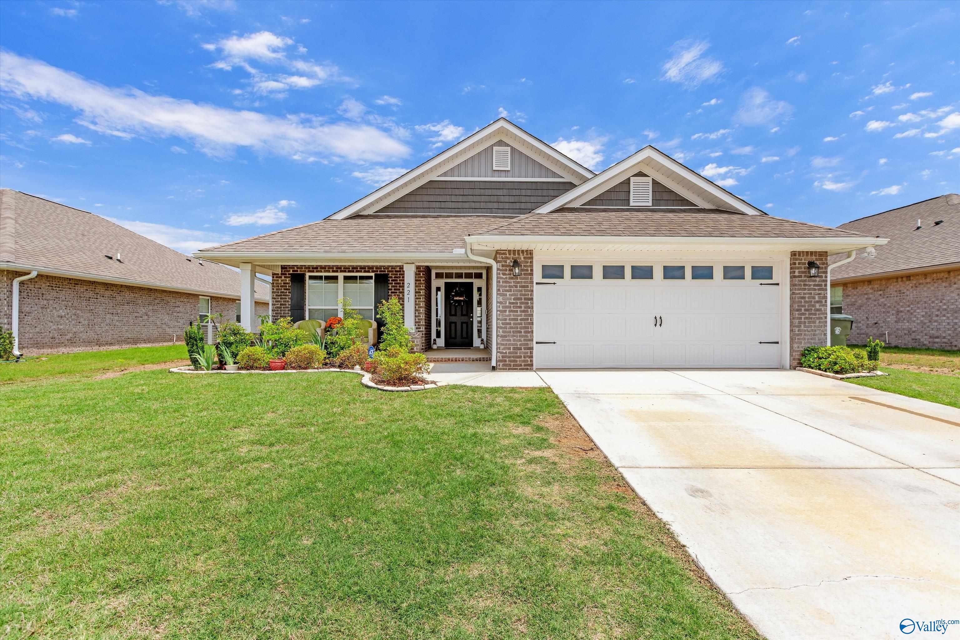 221 Alonzo Toney Drive, Madison, Alabama image 1