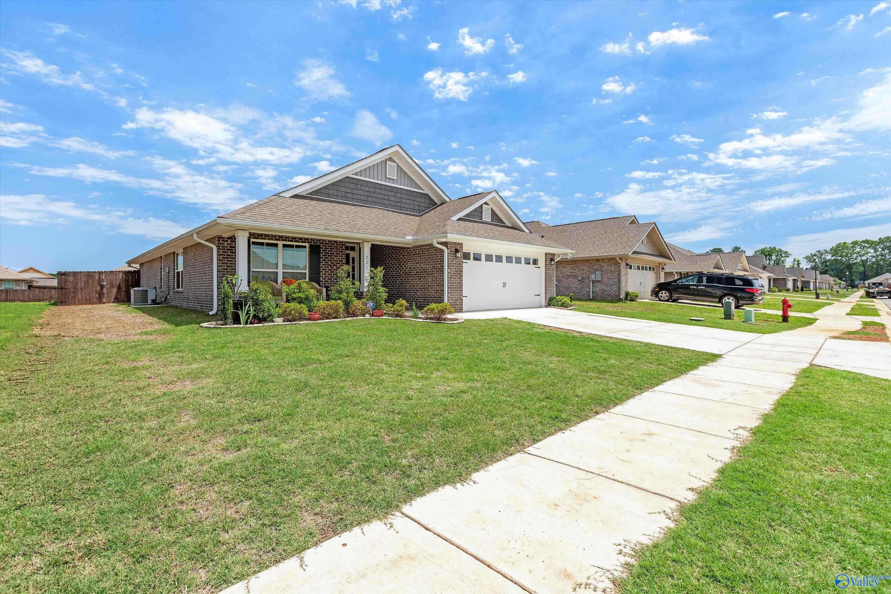 221 Alonzo Toney Drive, Madison, Alabama image 3