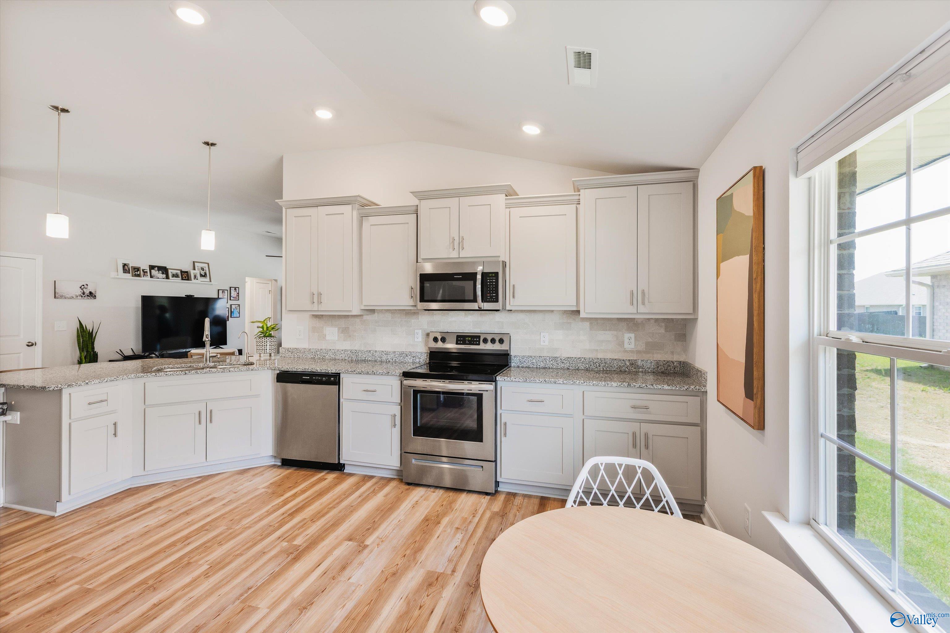 221 Alonzo Toney Drive, Madison, Alabama image 13