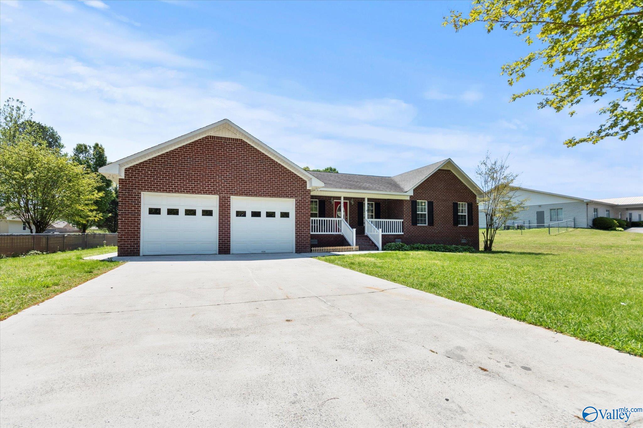 1009 Bruce Road, Boaz, Alabama image 2