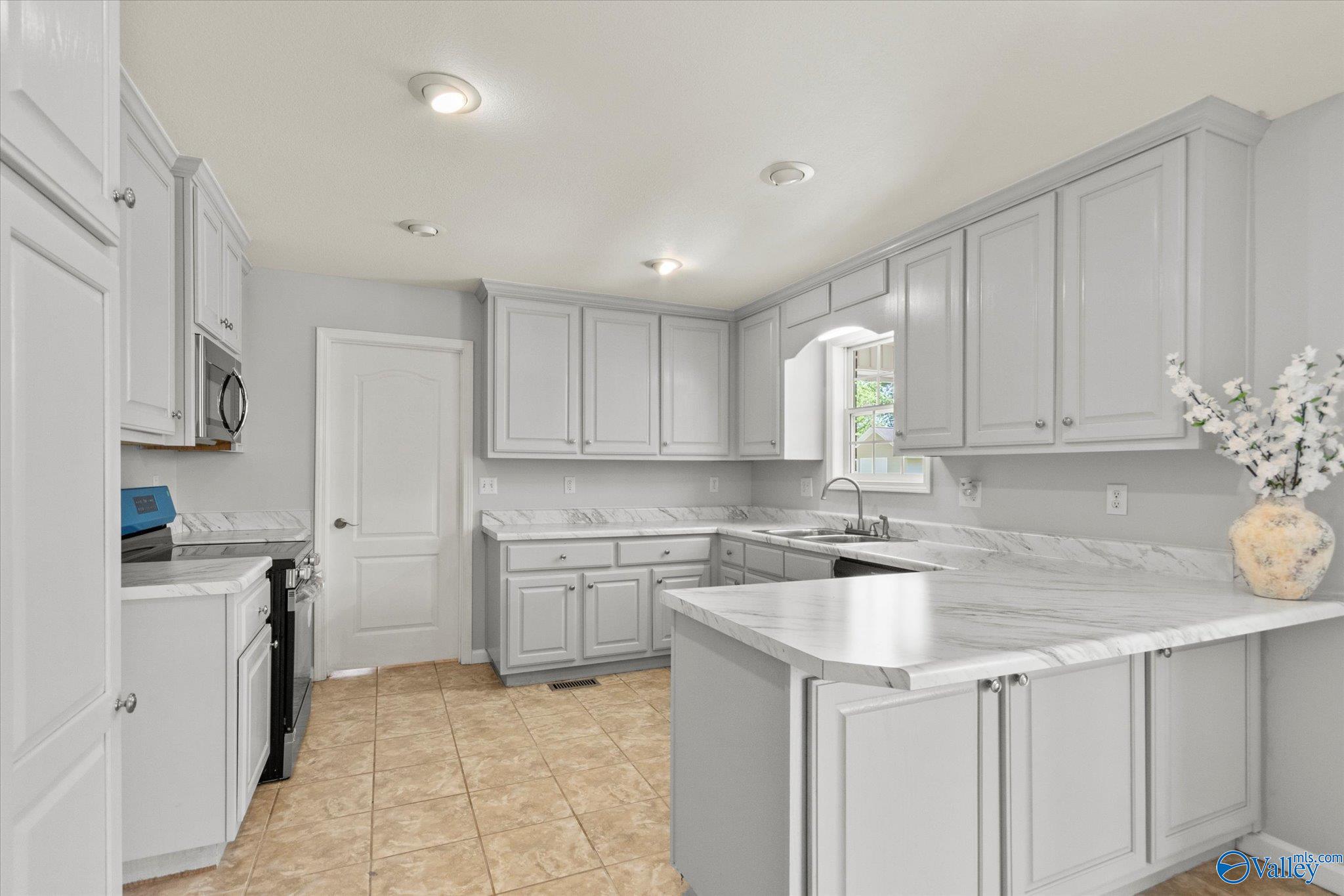 1009 Bruce Road, Boaz, Alabama image 11