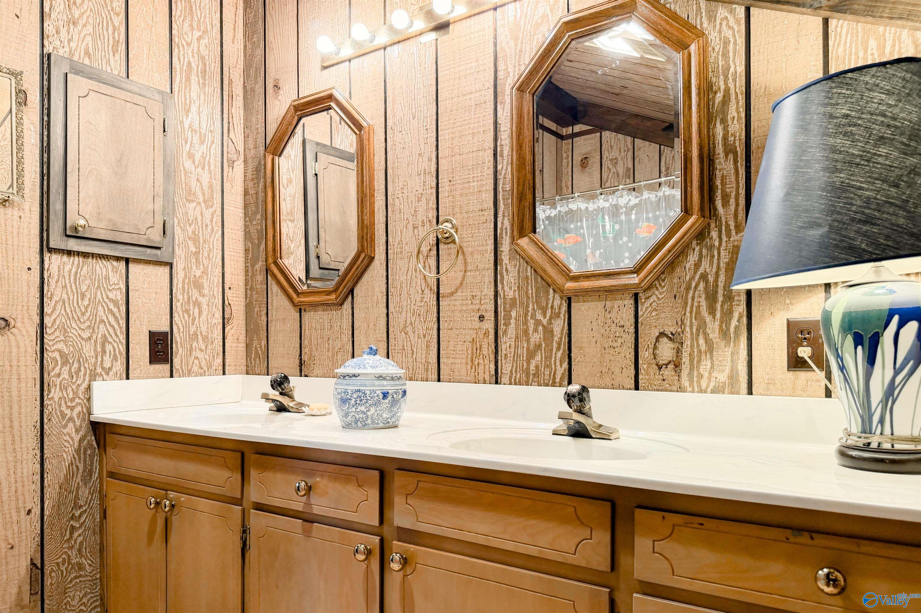 Mentone, Alabama, 35984, United States, 3 Bedrooms Bedrooms, ,3 BathroomsBathrooms,Residential,Active,2034666