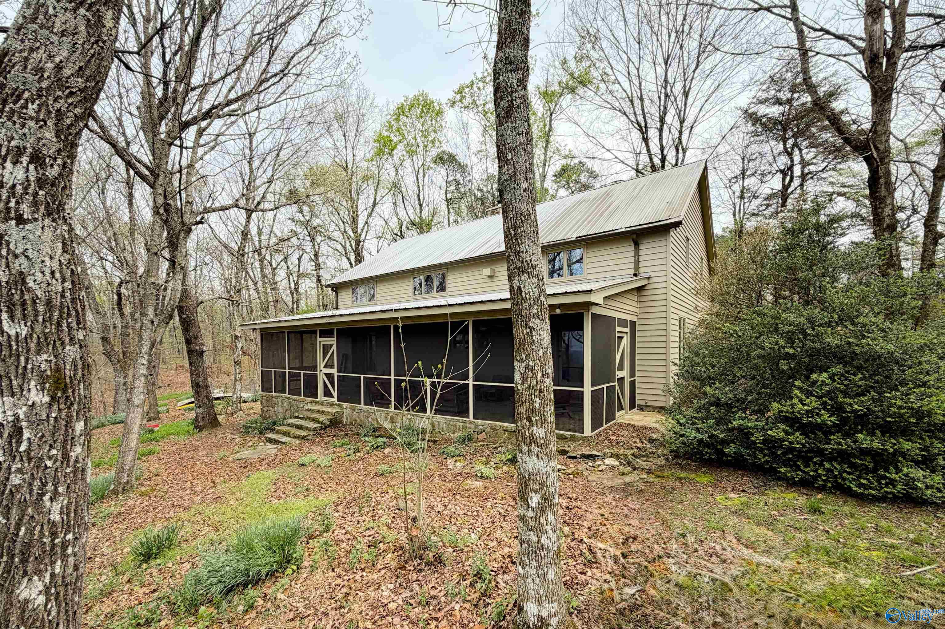 Mentone, Alabama, 35984, United States, 3 Bedrooms Bedrooms, ,3 BathroomsBathrooms,Residential,Active,2034666