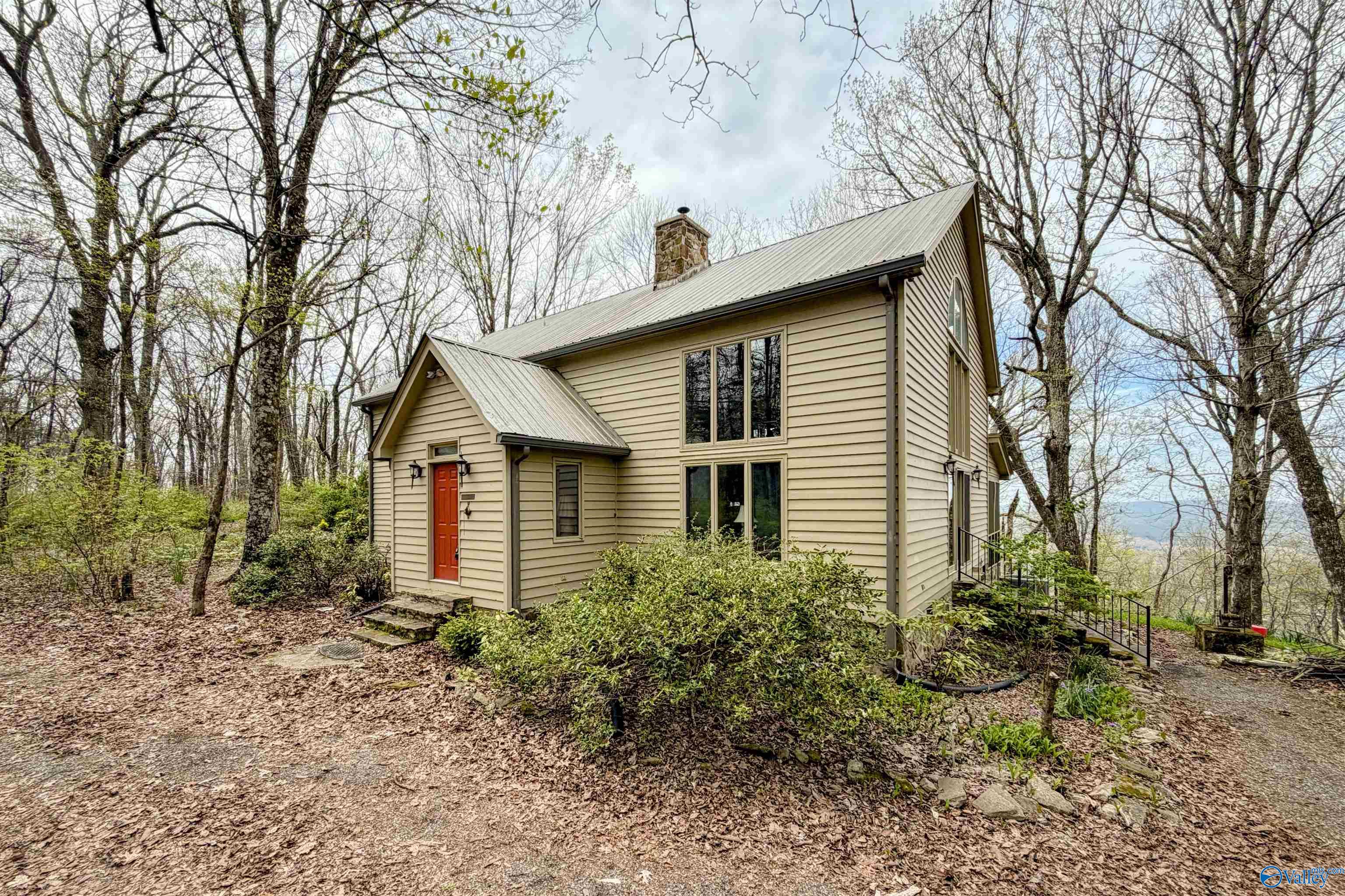 Mentone, Alabama, 35984, United States, 3 Bedrooms Bedrooms, ,3 BathroomsBathrooms,Residential,Active,2034666