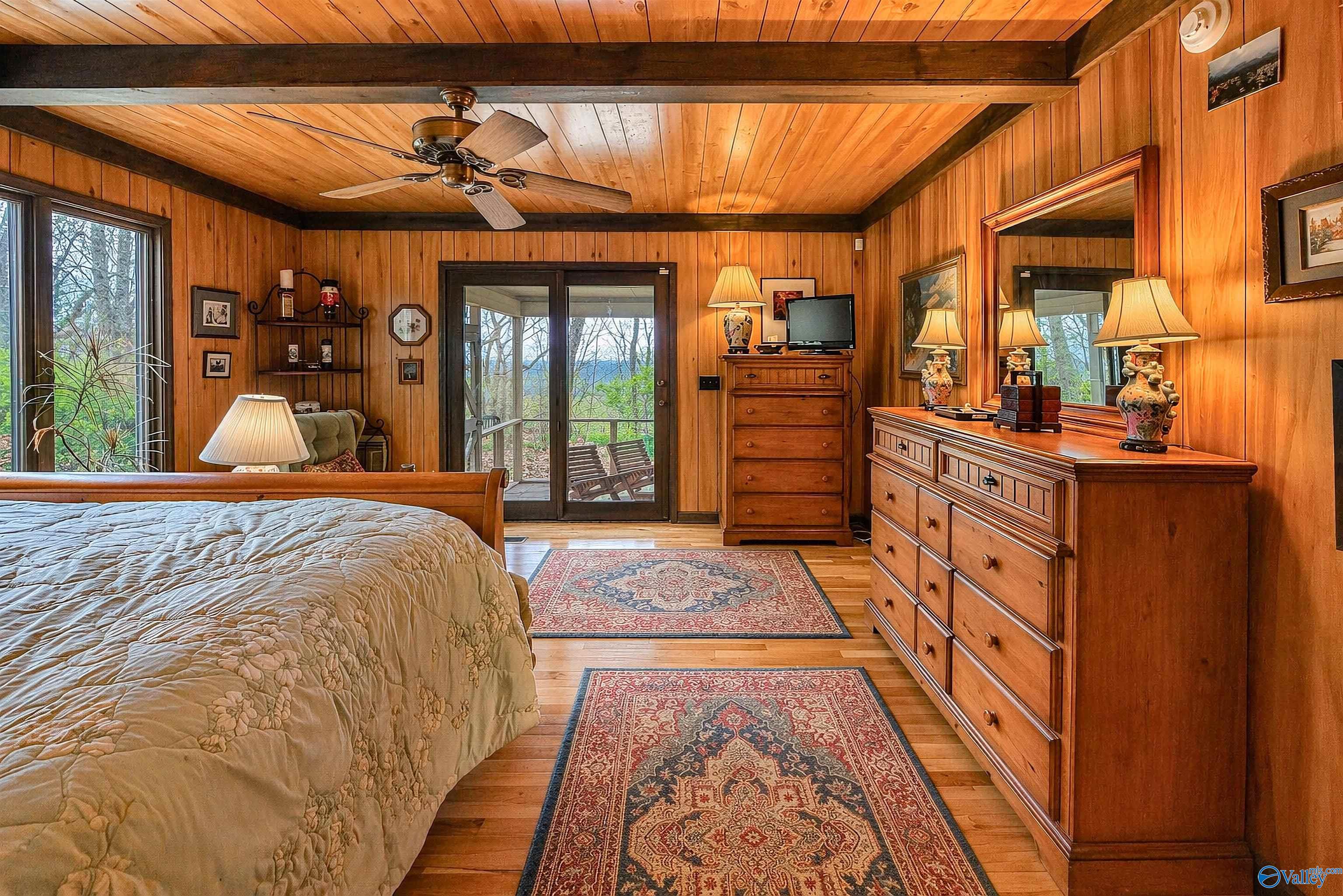 Mentone, Alabama, 35984, United States, 3 Bedrooms Bedrooms, ,3 BathroomsBathrooms,Residential,Active,2034666