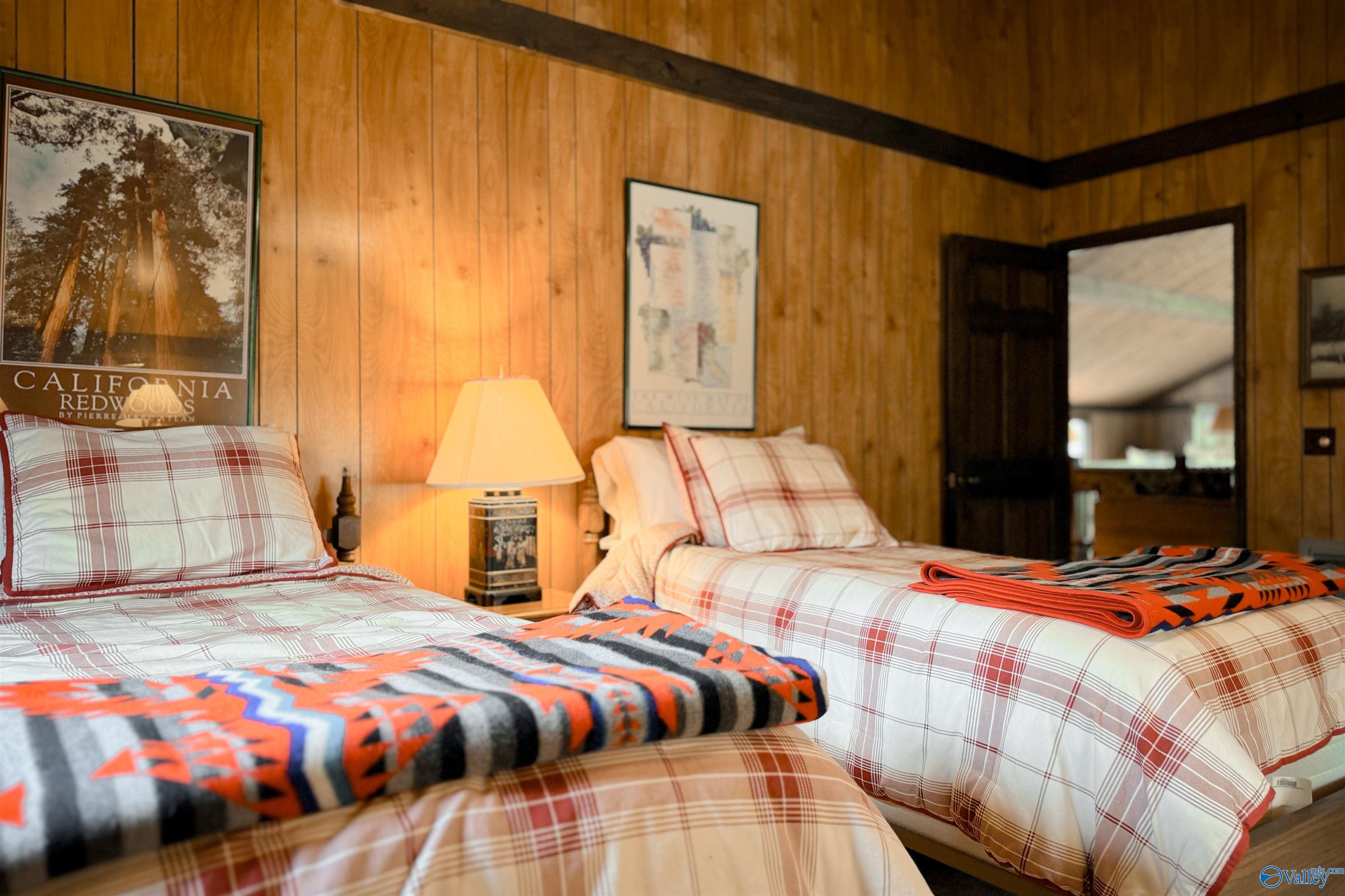 Mentone, Alabama, 35984, United States, 3 Bedrooms Bedrooms, ,3 BathroomsBathrooms,Residential,Active,2034666