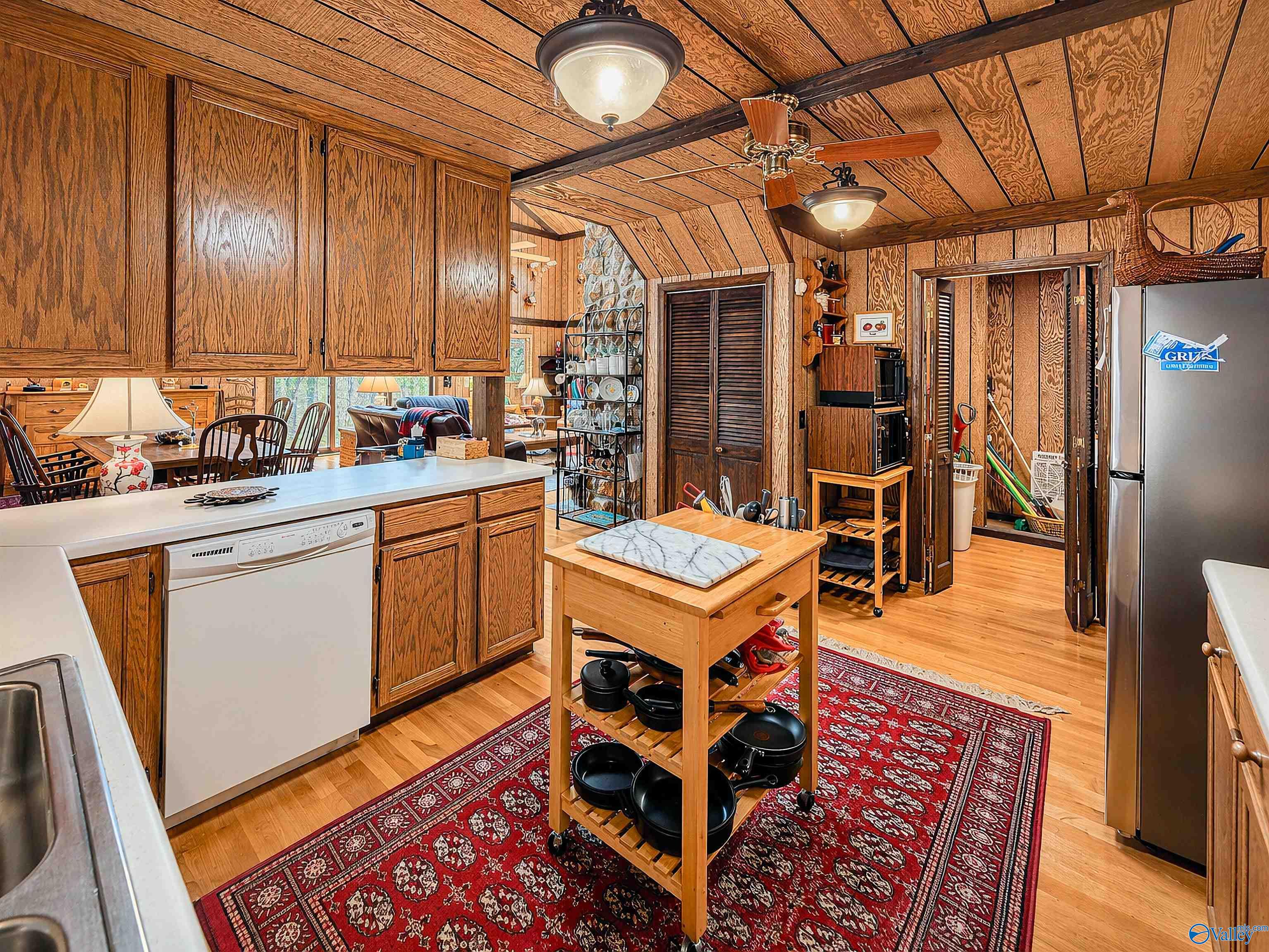 Mentone, Alabama, 35984, United States, 3 Bedrooms Bedrooms, ,3 BathroomsBathrooms,Residential,Active,2034666