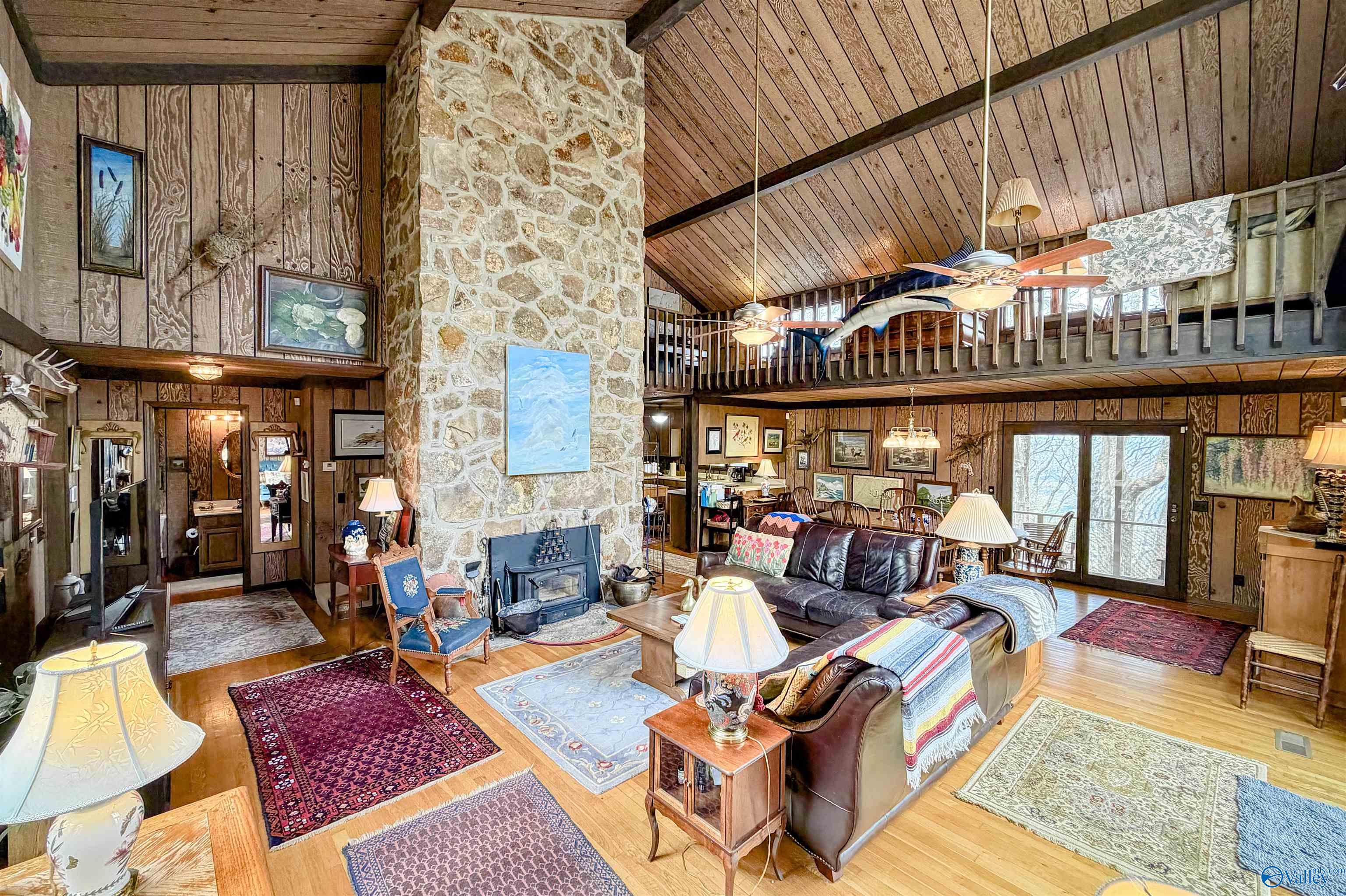 Mentone, Alabama, 35984, United States, 3 Bedrooms Bedrooms, ,3 BathroomsBathrooms,Residential,Active,2034666