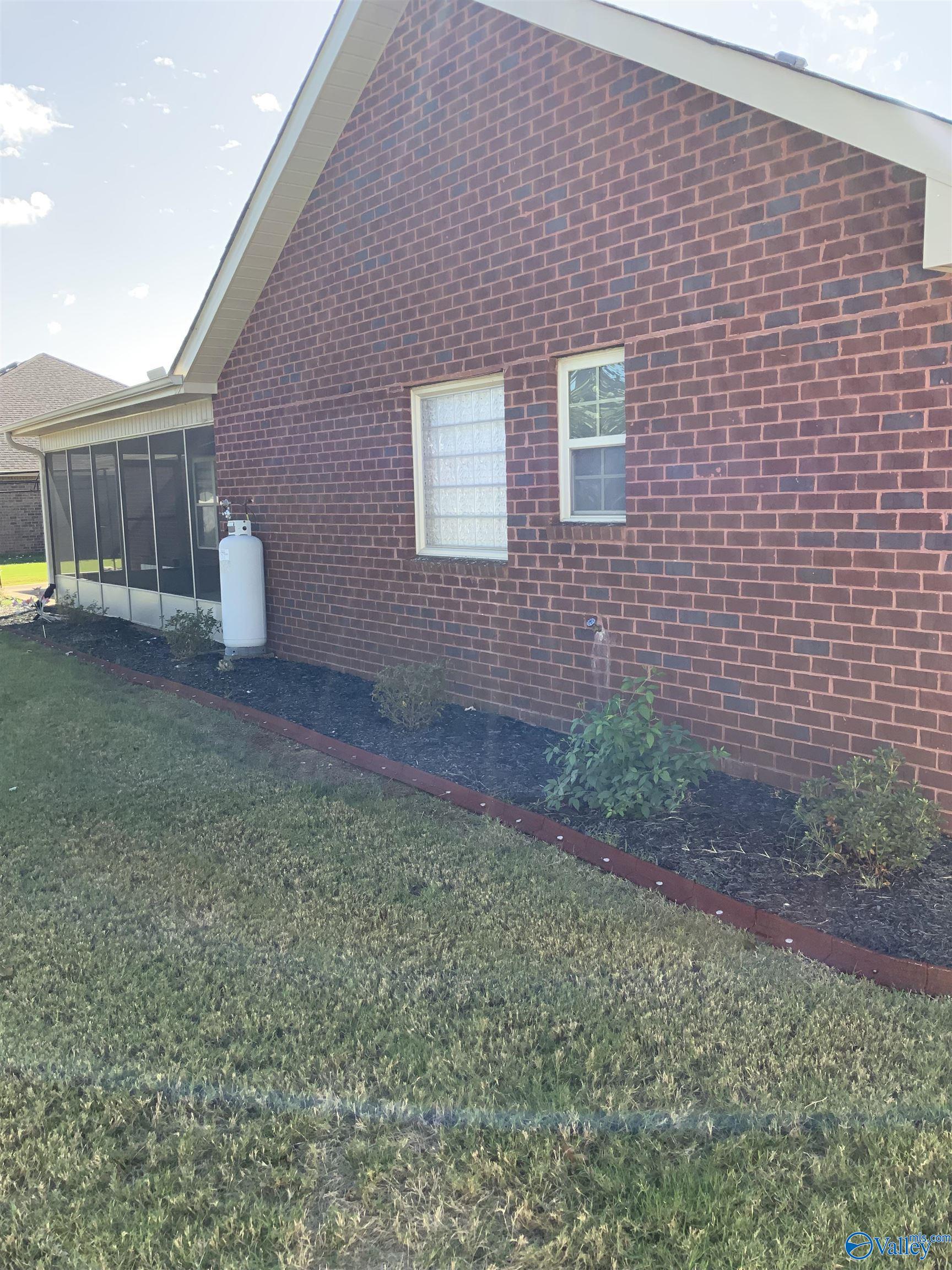 Madison, Alabama 35757, United States, 4 Bedrooms Bedrooms, ,3 BathroomsBathrooms,Residential,Active,222703