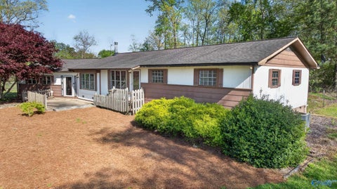 Homes For Sale - 798 Liberty Road<br/> Dekalb County, Henagar, AL 35978