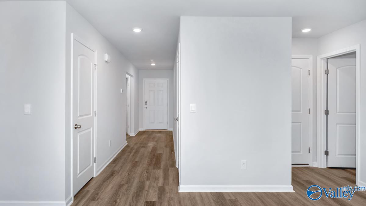 9949 Sequoyah Cove Drive, Owens Cross Roads, Alabama image 2