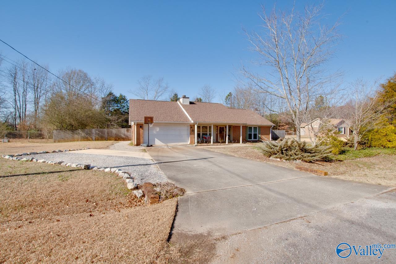 302 N Elton Circle, Meridianville, Alabama image 4