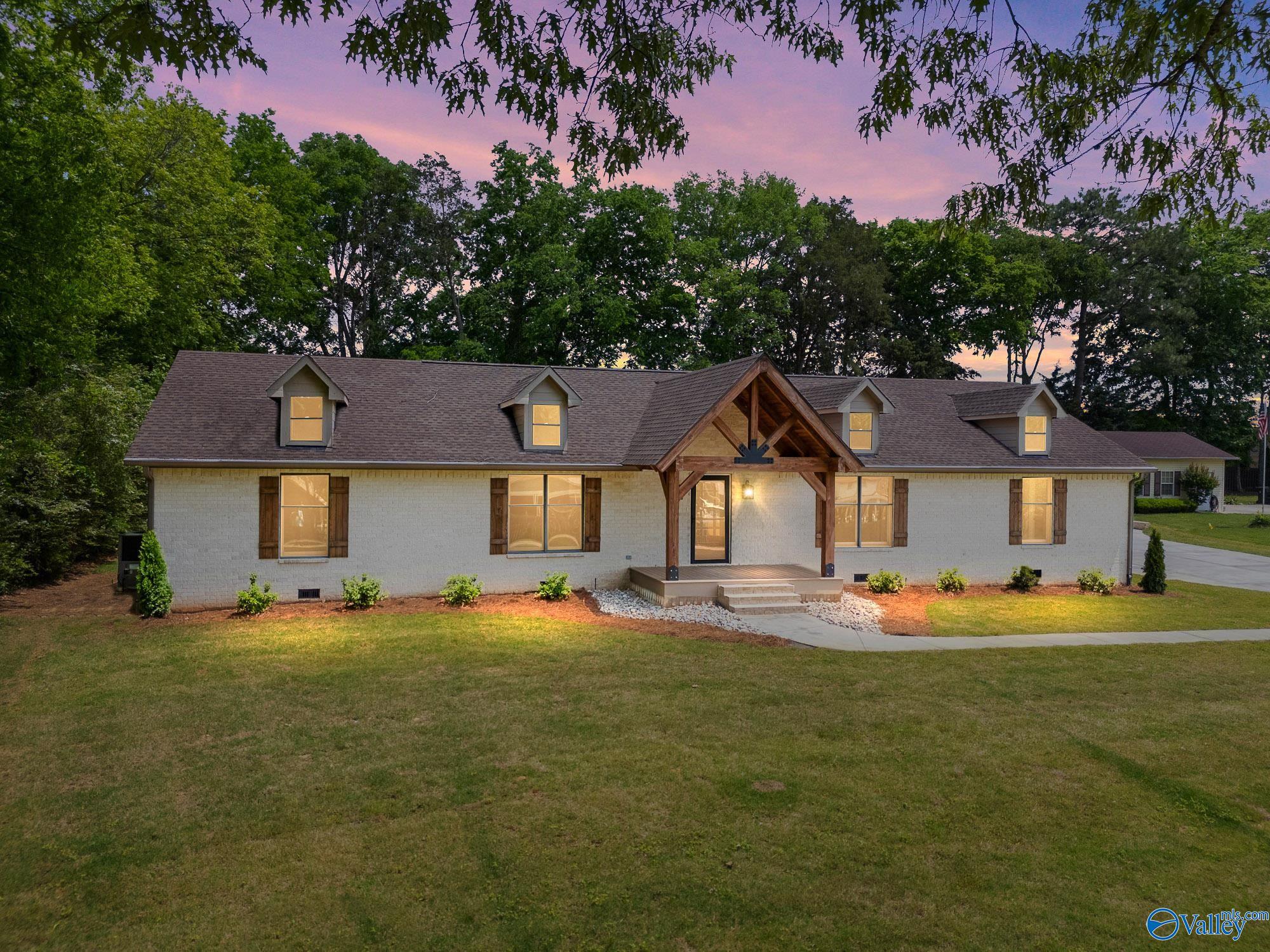 312 SE Caldwell Lane, Owens Cross Roads, Alabama image 1