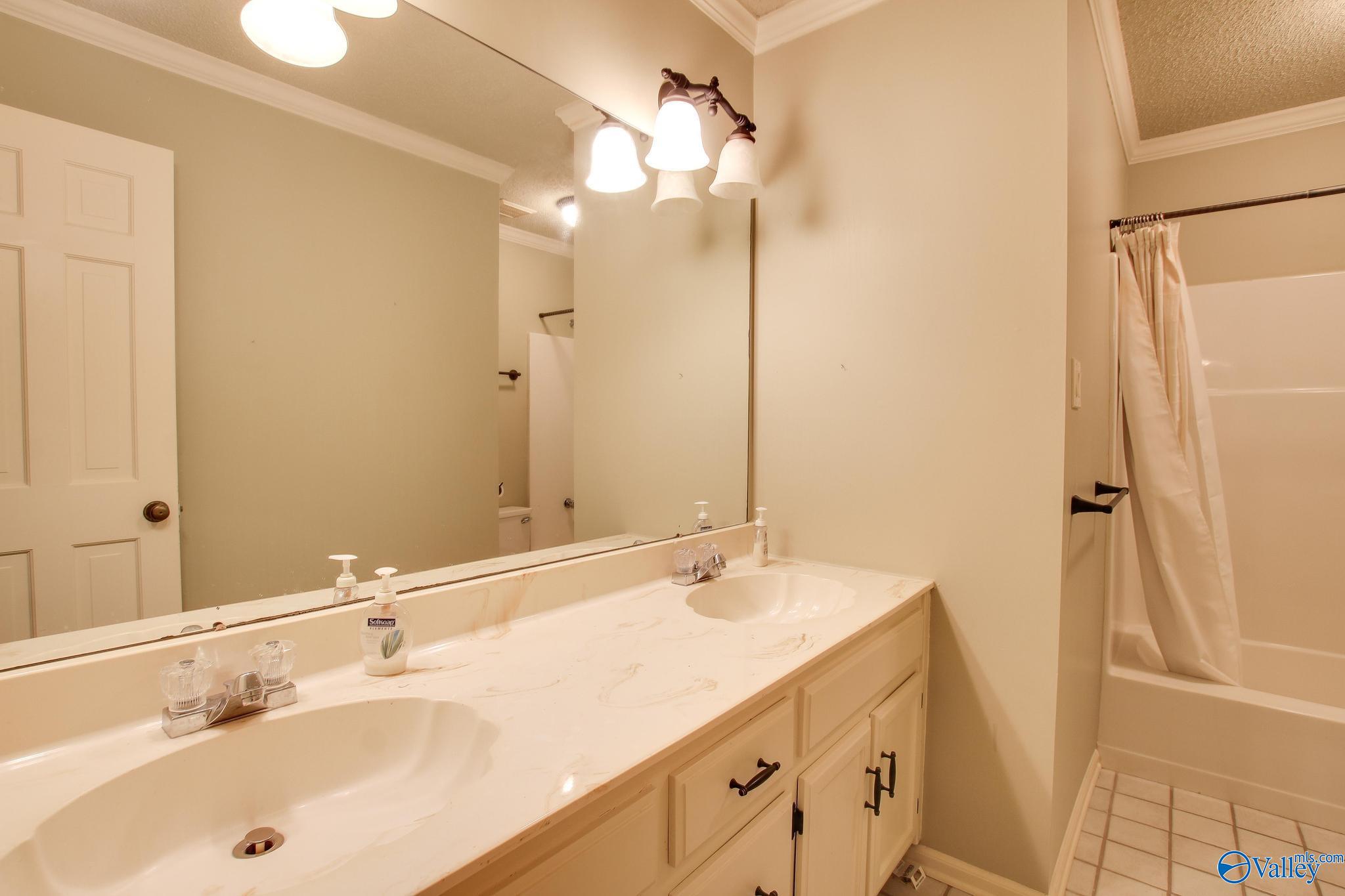 1611 Wellington Court, Decatur, Alabama image 34
