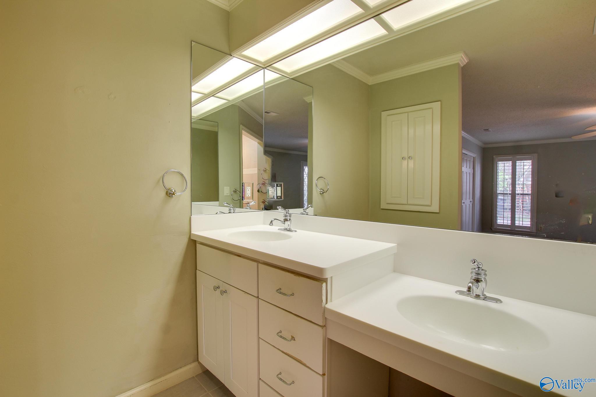 1611 Wellington Court, Decatur, Alabama image 29