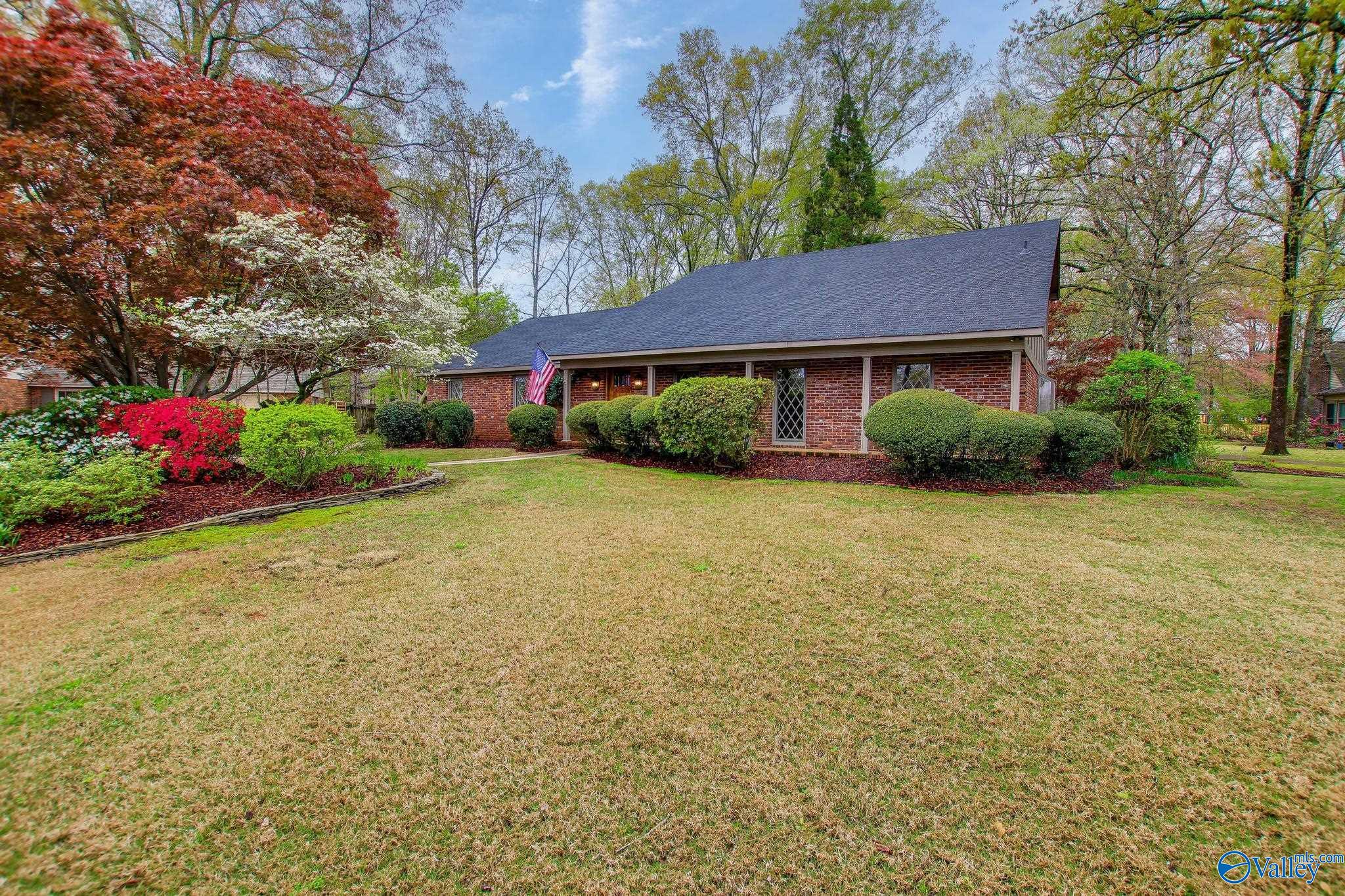 1611 Wellington Court, Decatur, Alabama image 2