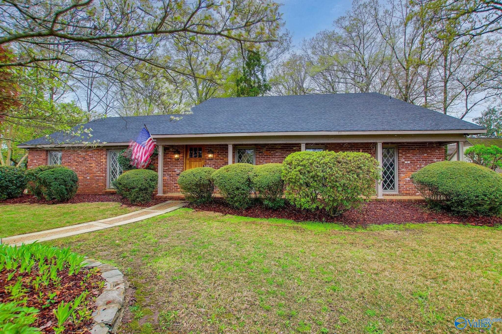 1611 Wellington Court, Decatur, Alabama image 3