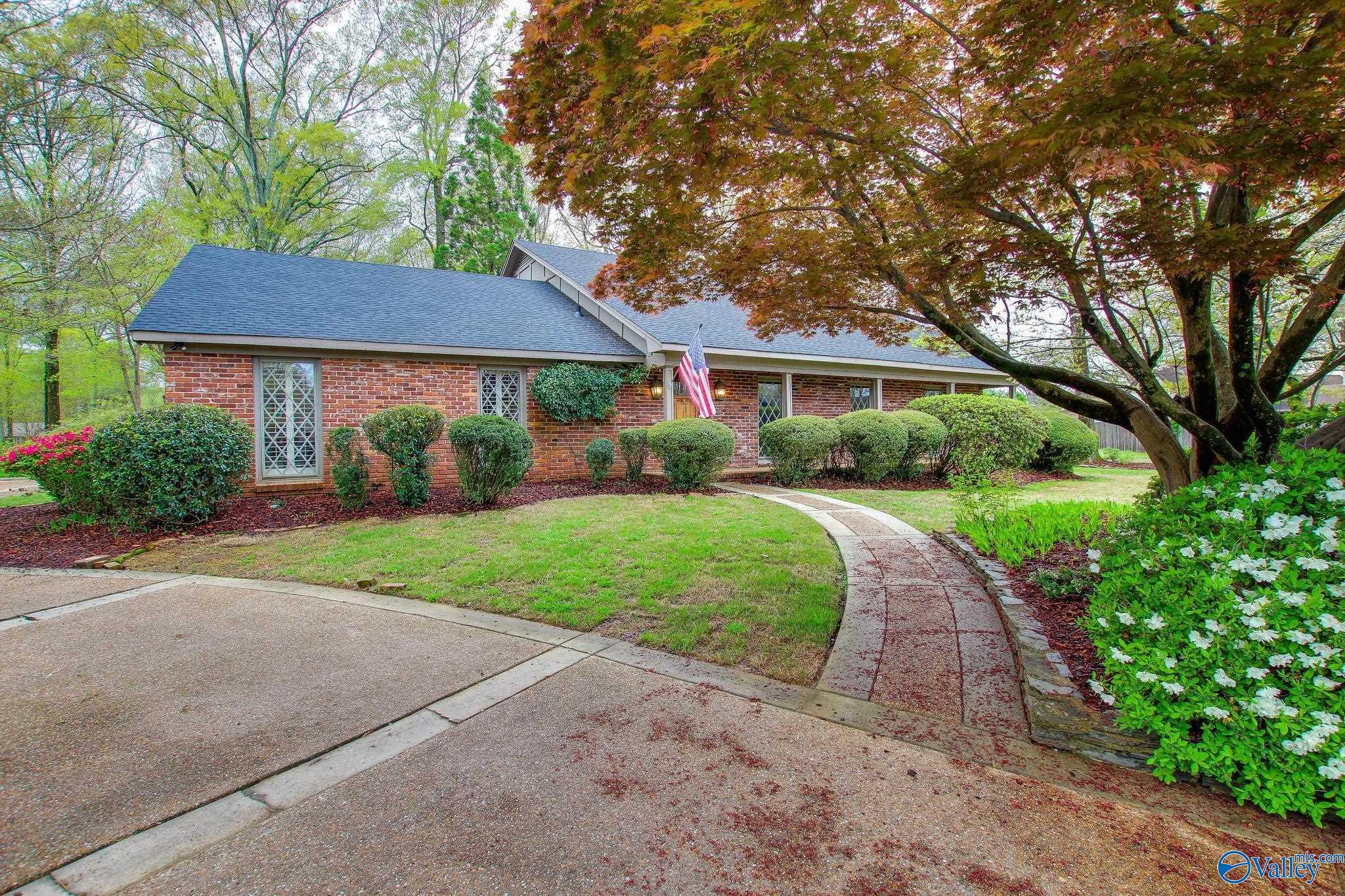 1611 Wellington Court, Decatur, Alabama image 7