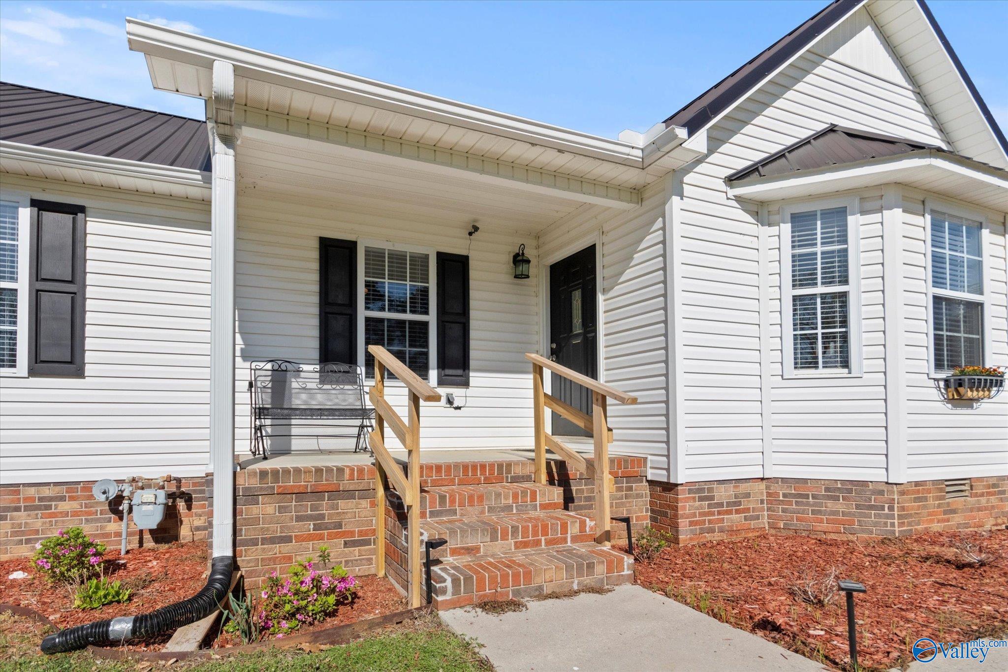 29377 Lakeview Drive, Ardmore, Alabama image 1