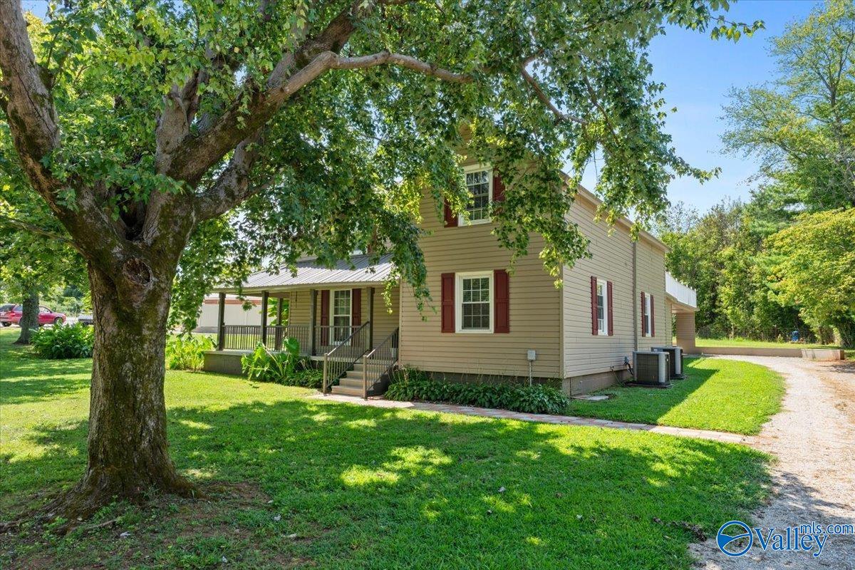 624 Steele Lane