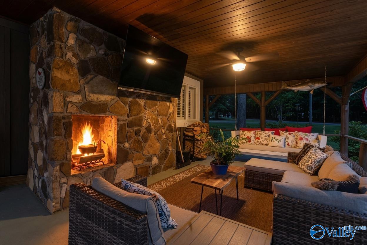 1260 Anita Lane