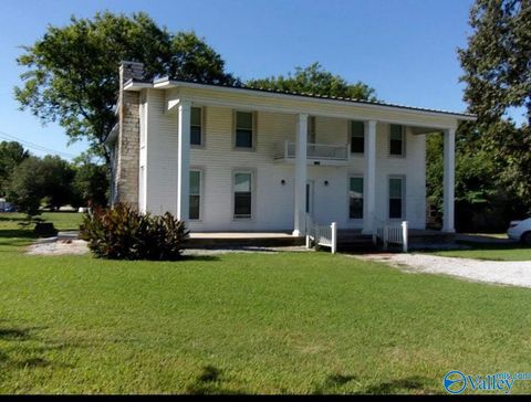 Homes For Sale - 11750 County Road 71<br/> Lexington, AL 35648