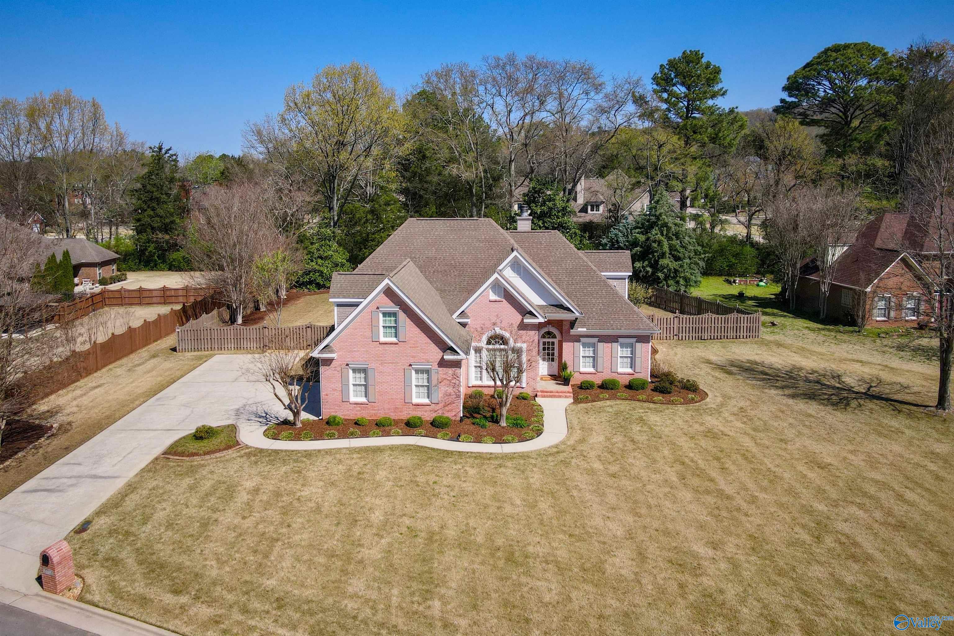 2702 Summerwind Drive, Decatur, Alabama image 1