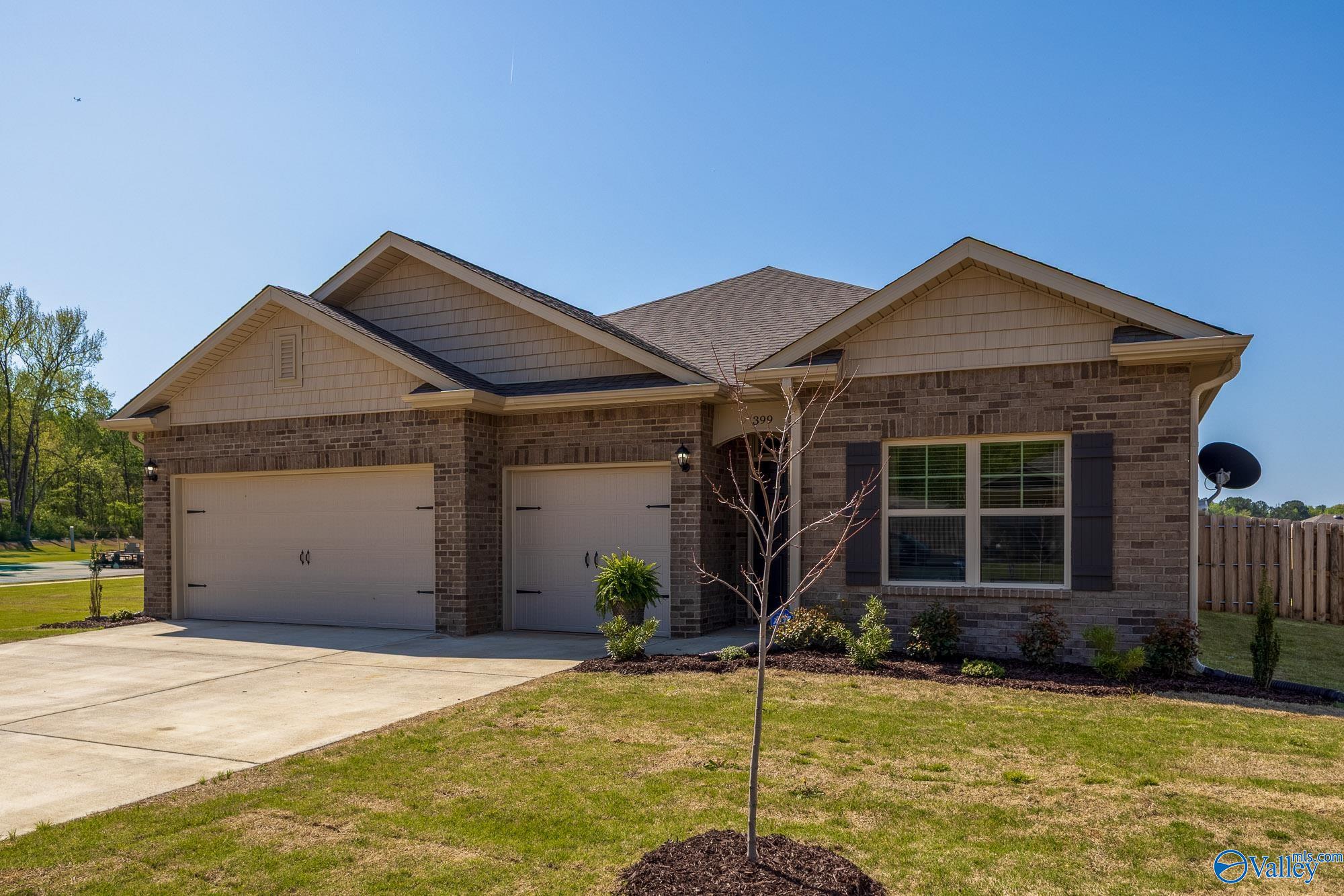 399 Sandy Oak Drive, Harvest, Alabama image 1