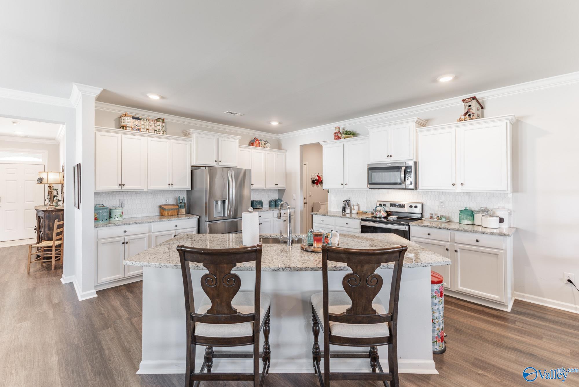 399 Sandy Oak Drive, Harvest, Alabama image 11