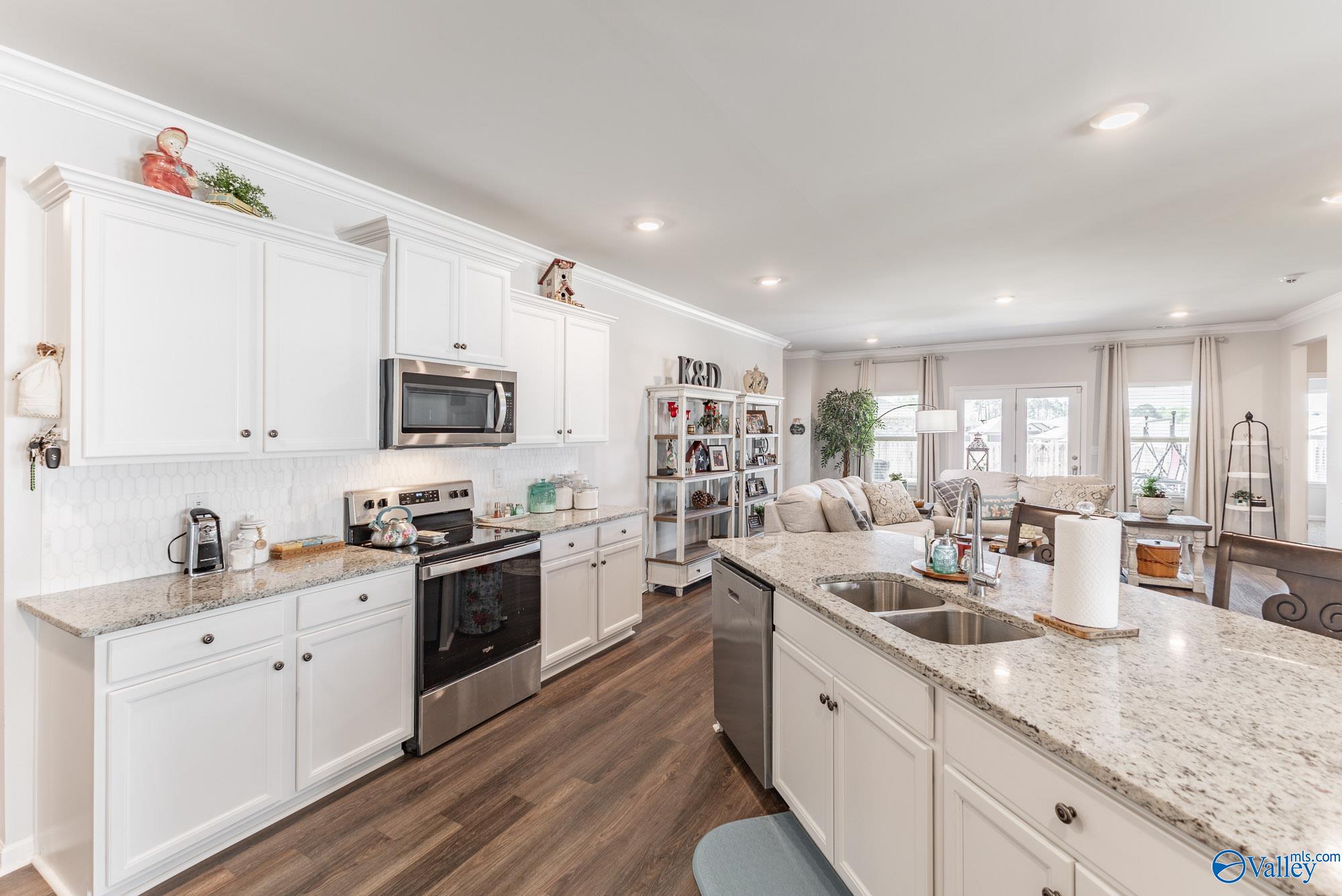 399 Sandy Oak Drive, Harvest, Alabama image 8