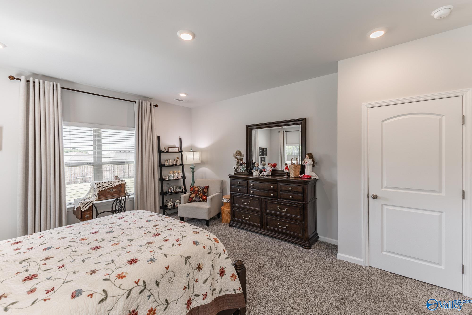 399 Sandy Oak Drive, Harvest, Alabama image 15