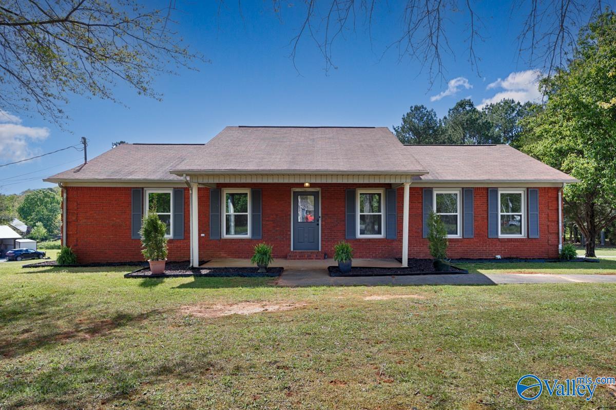 208 Bumblebee Drive, Harvest, Alabama image 1