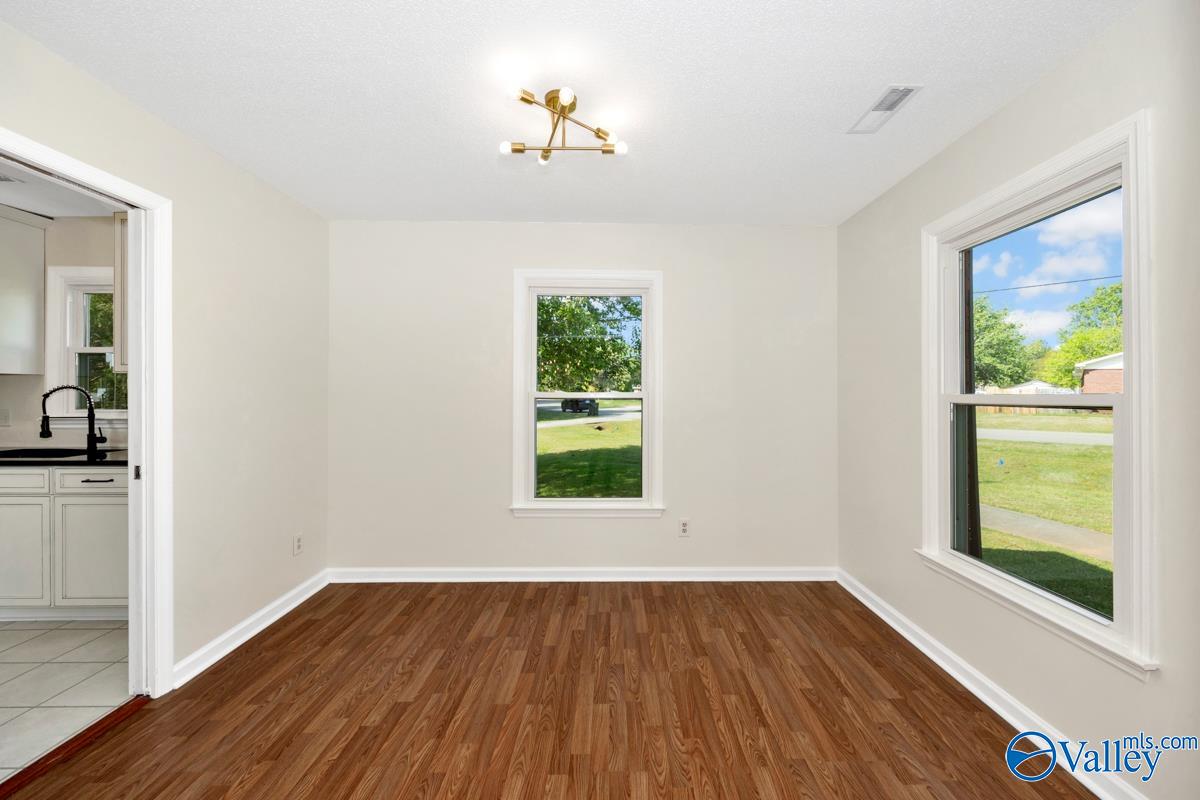 208 Bumblebee Drive, Harvest, Alabama image 11