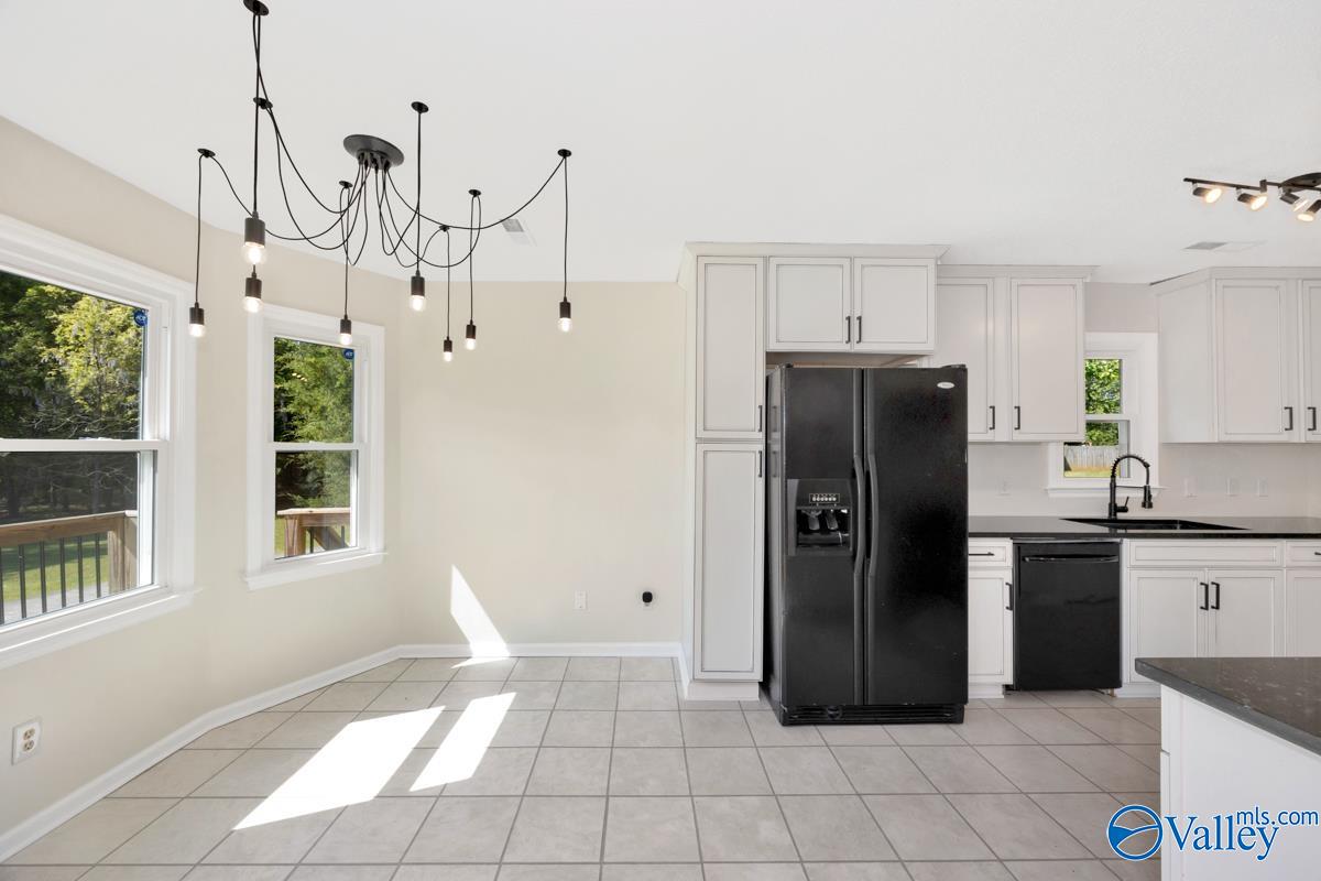 208 Bumblebee Drive, Harvest, Alabama image 17