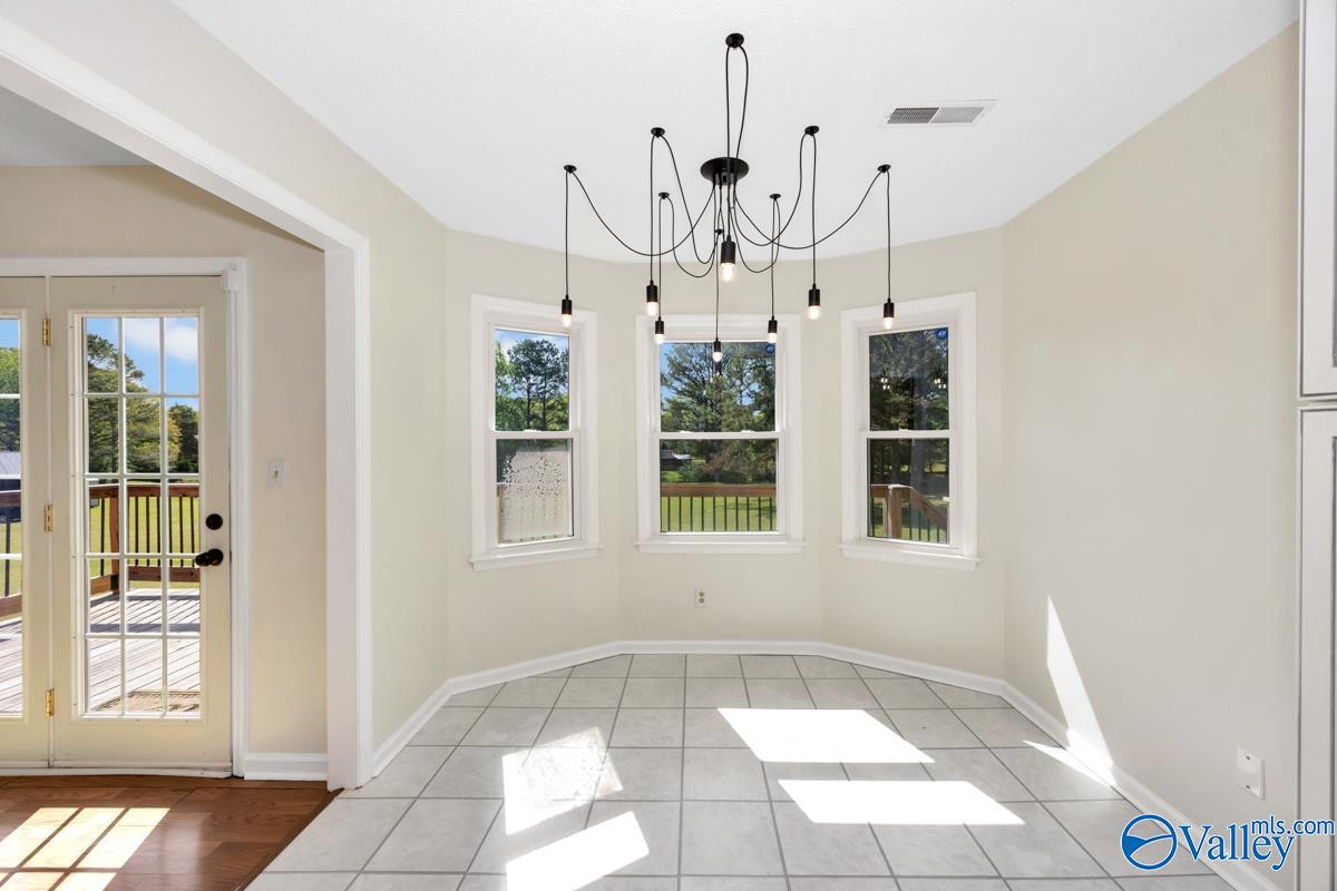 208 Bumblebee Drive, Harvest, Alabama image 16