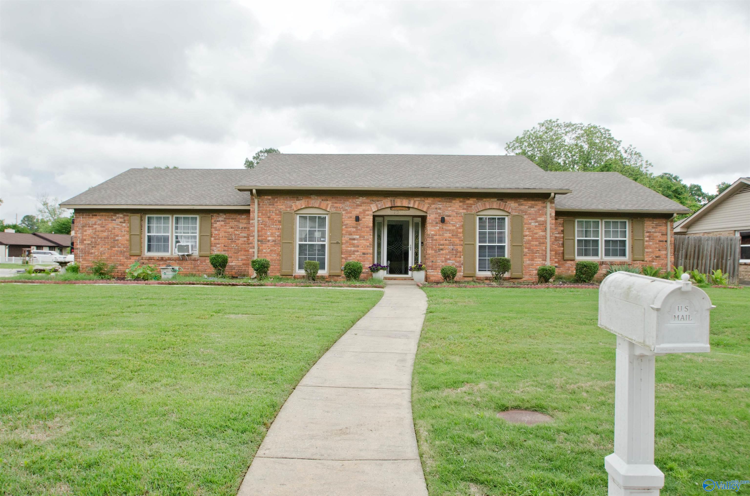 1208 Terrehaute Avenue, Decatur, Alabama image 1