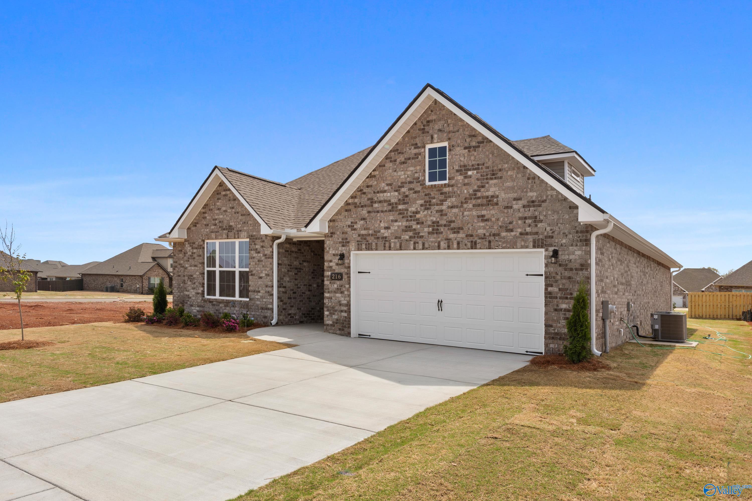 216 White Horse Way, Toney, Alabama image 1