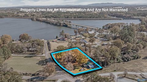 330 La Rue Finis Leesburg AL 35983