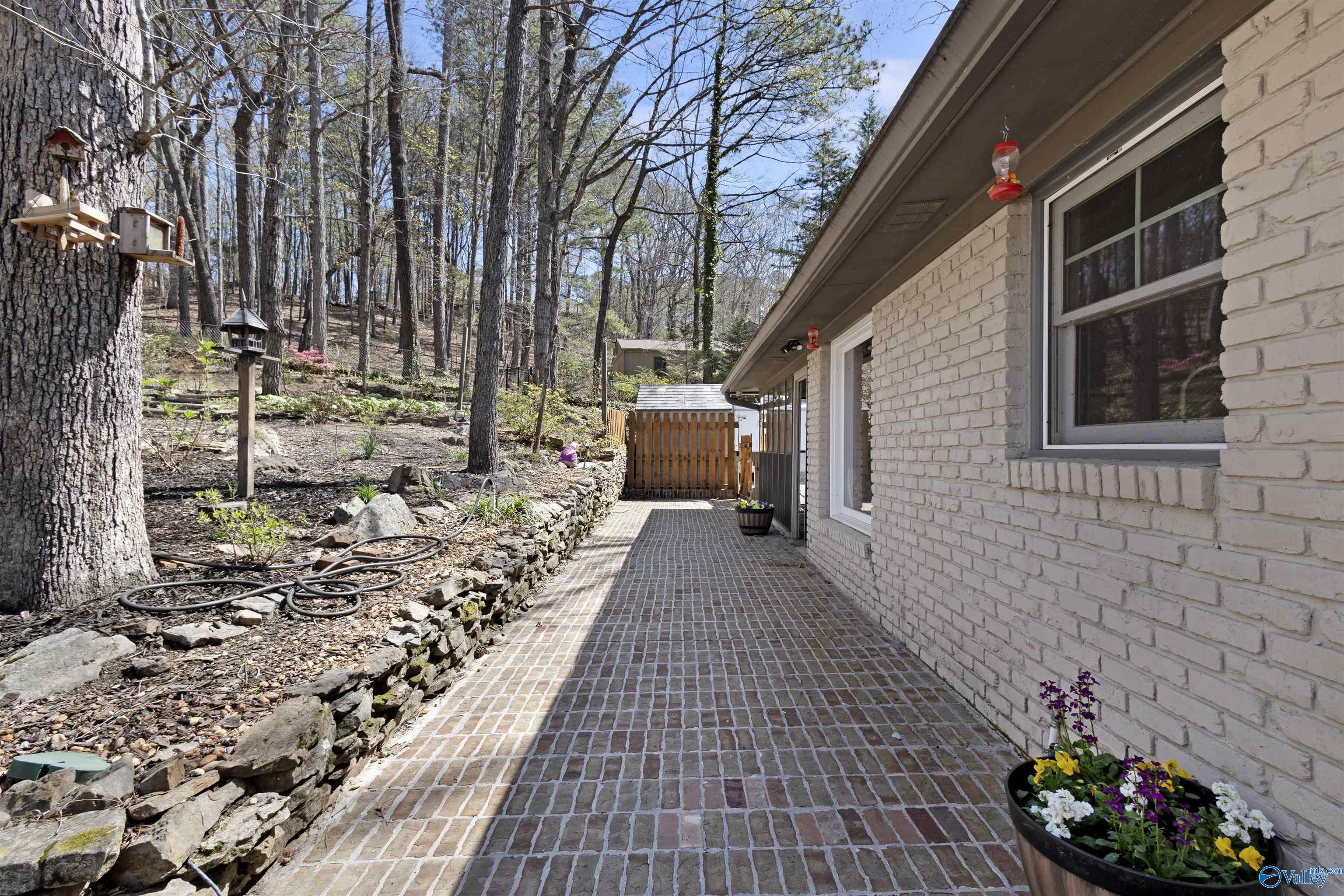 2806 Burningtree Mountain Road, Decatur, Alabama image 39