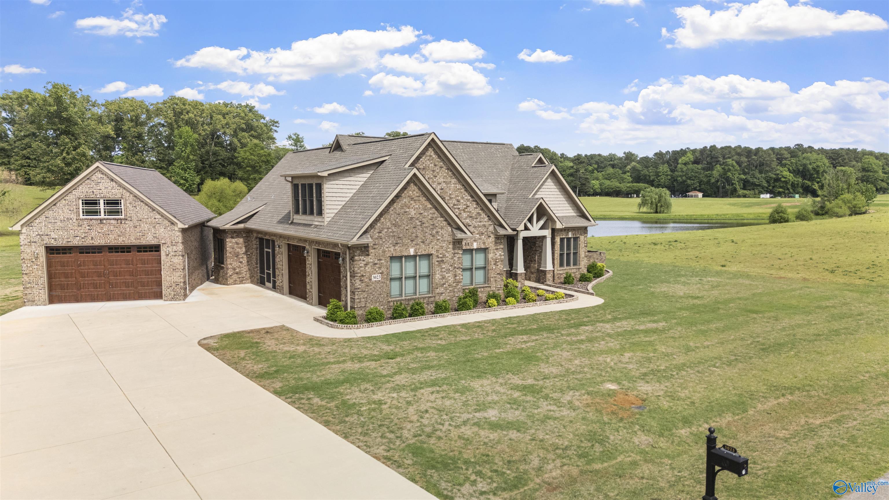 3023 Marina Drive, Athens, Alabama image 2