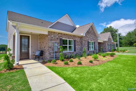 Homes For Sale - 3207 Mcclellan Way<br/> Decatur, AL 35603