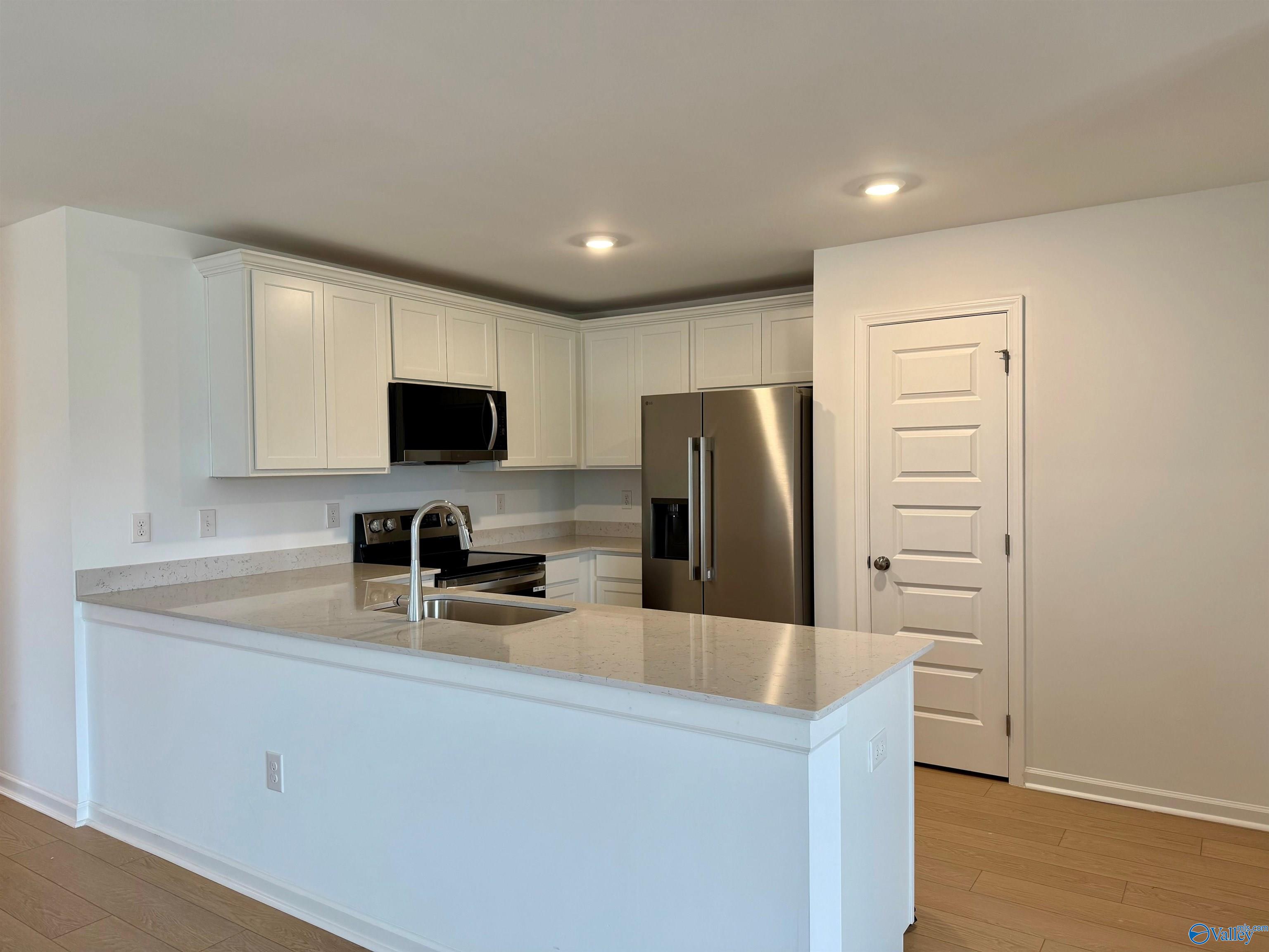 125 Labrador Lane, Harvest, Alabama image 2