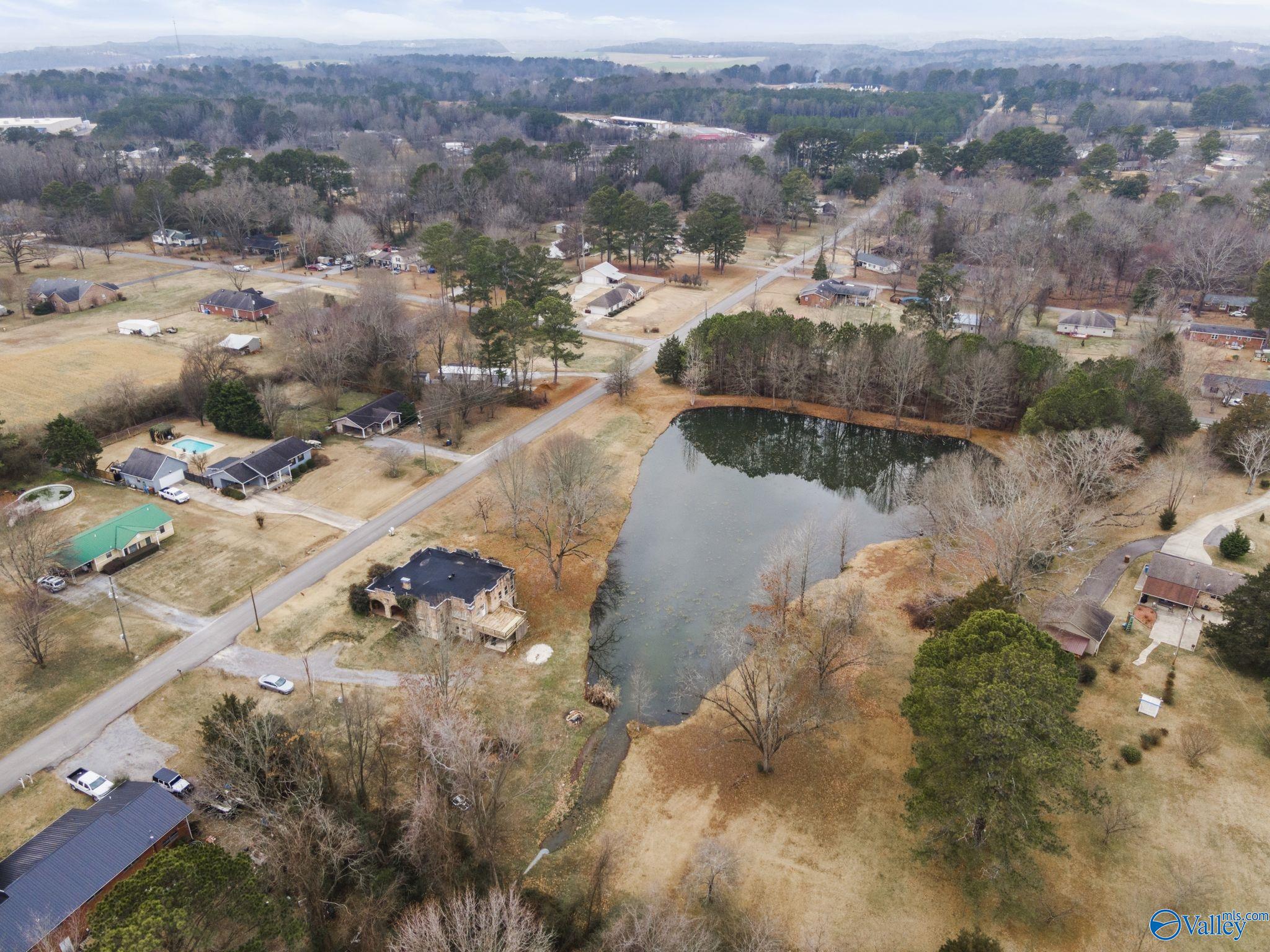 2032 Peach Orchard Road, Hartselle, Alabama image 37