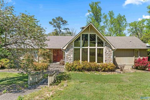 Photo of 1000 Brentwood Drive NE, Cullman, AL 35055 (MLS # 21917249)