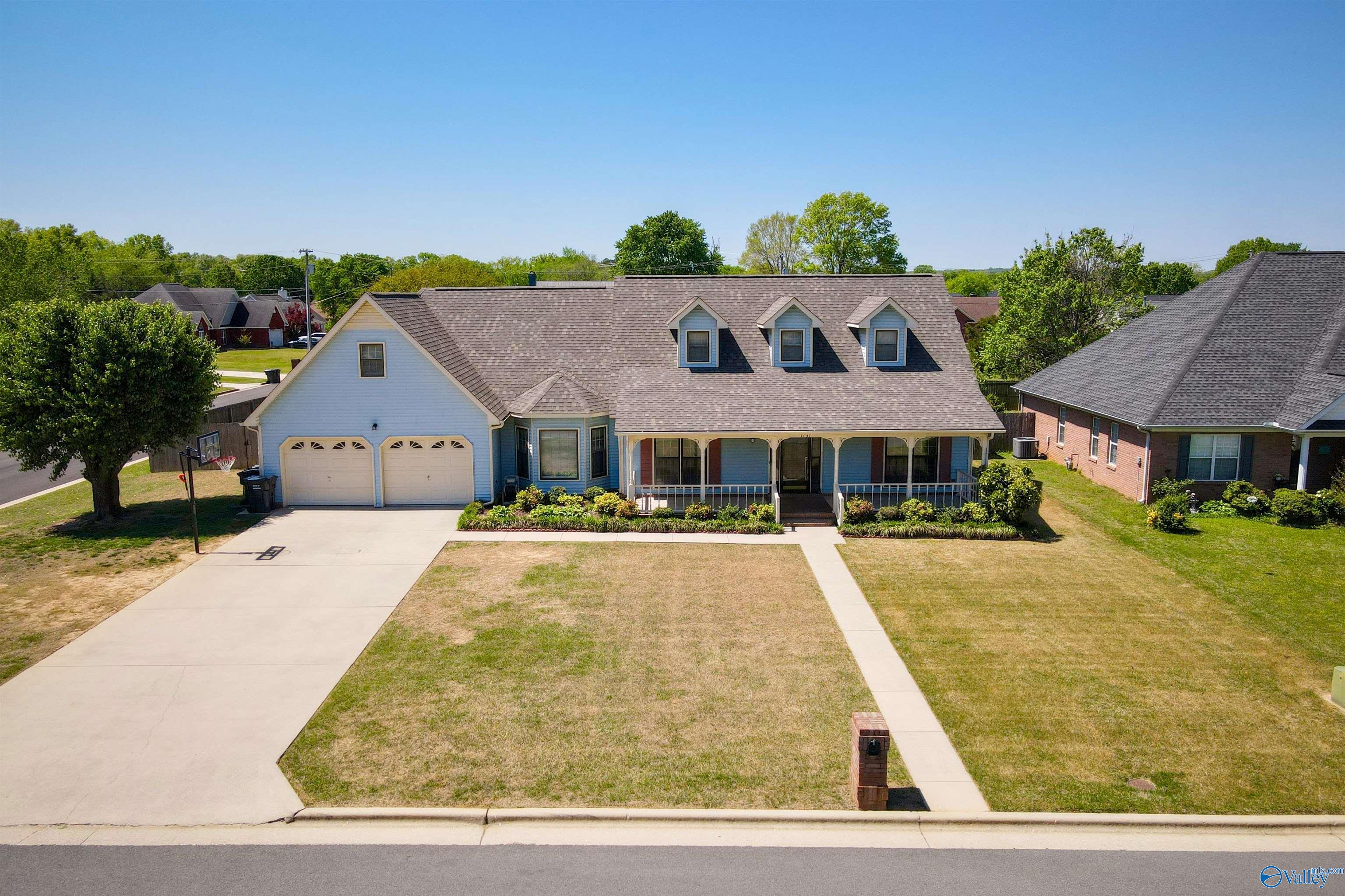 1731 Robinhood Way, Decatur, Alabama image 1