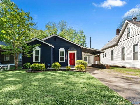 Homes For Sale - 607 Prospect Drive<br/> Decatur, AL 35601
