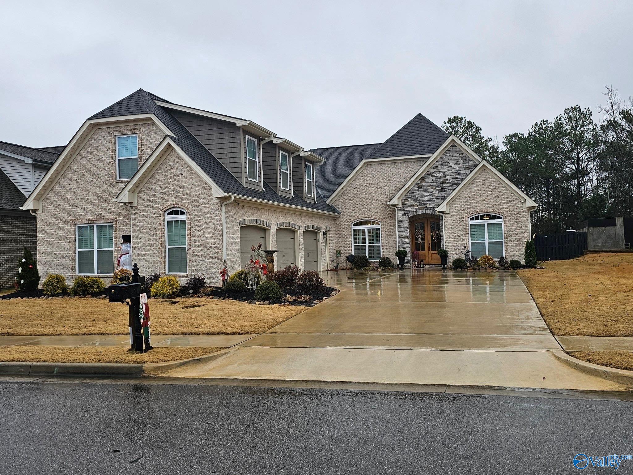 9B Shadow Creek Drive, Athens, Alabama image 1